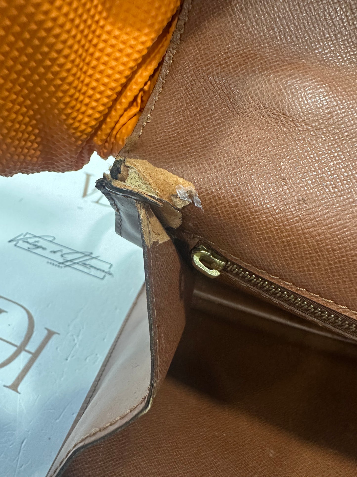 016949 - Louis Vuitton Monceau 28