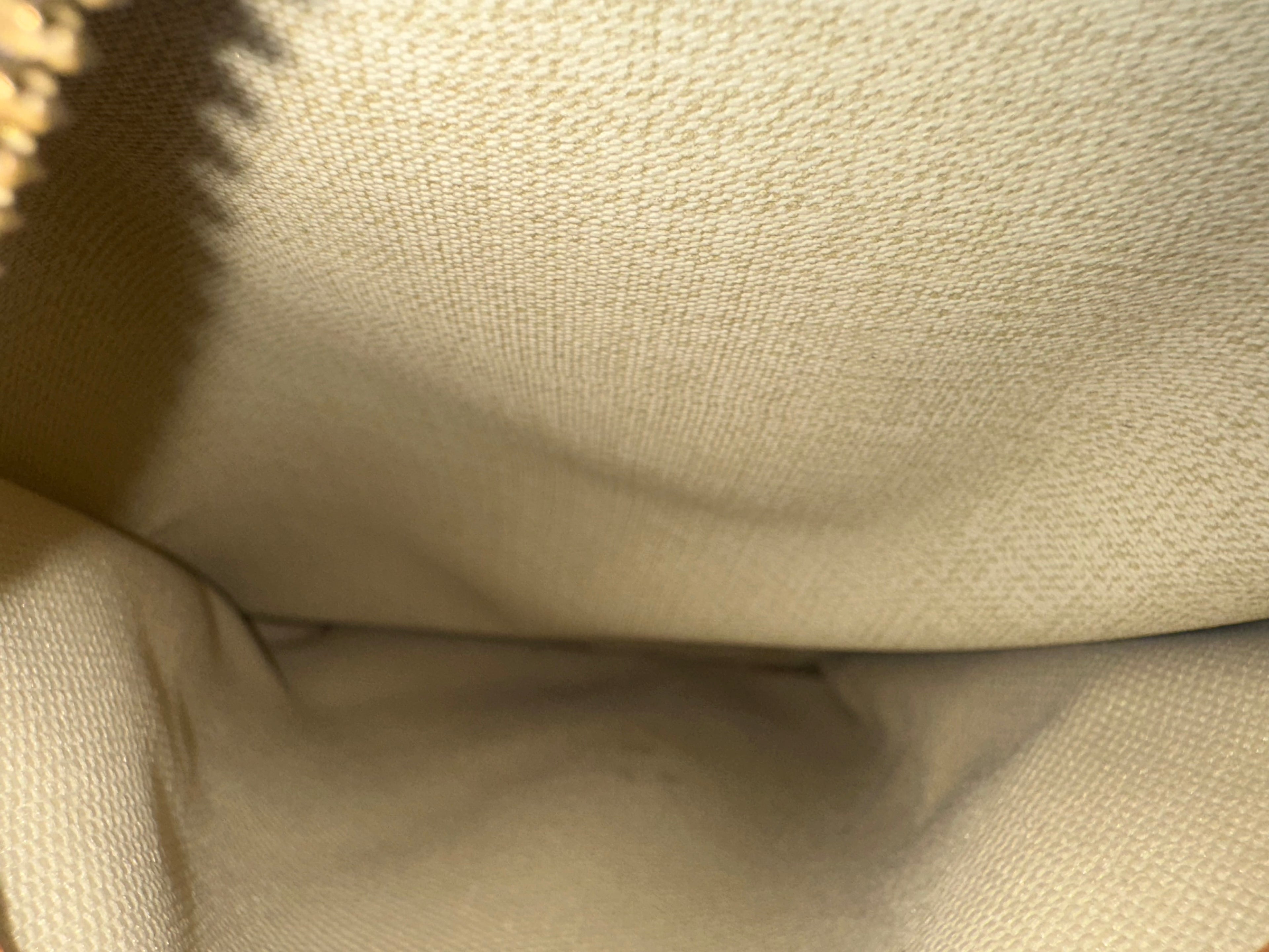 Louis Vuitton Deauville