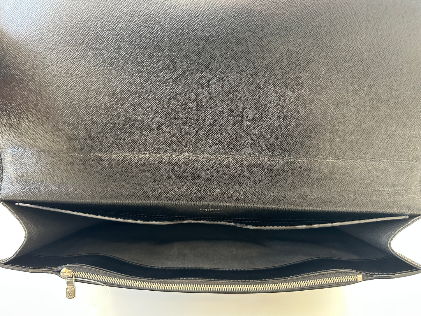 Louis Vuitton Serviette Black Epi
