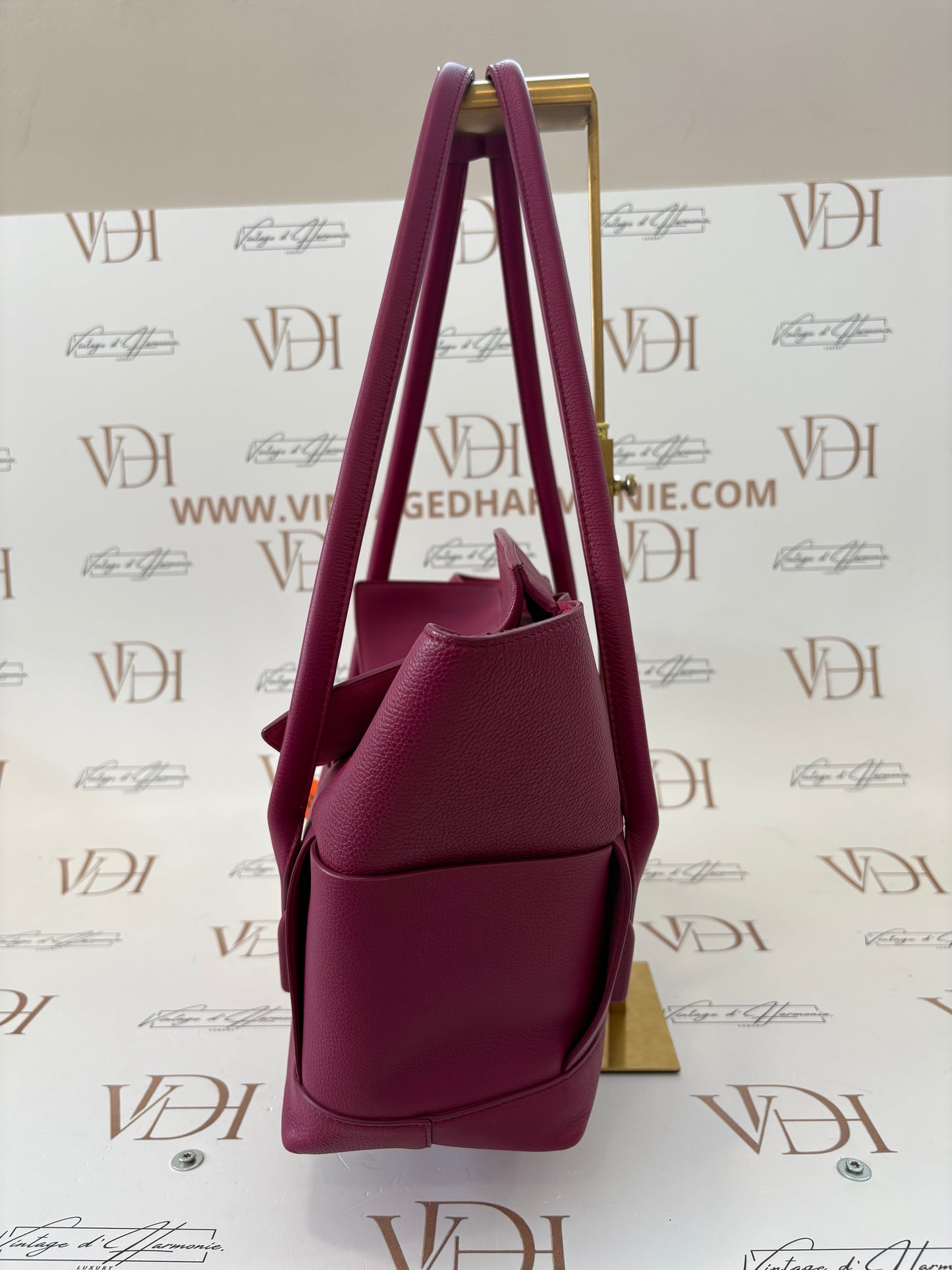 384113 - Bottega Veneta Arco