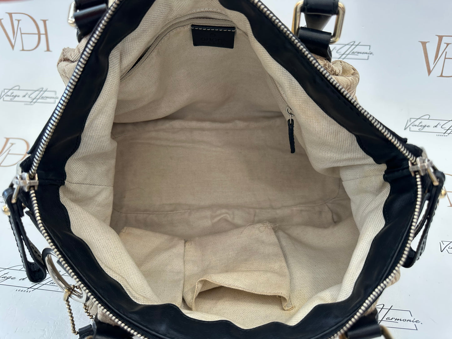 382490 - Gucci Sukey