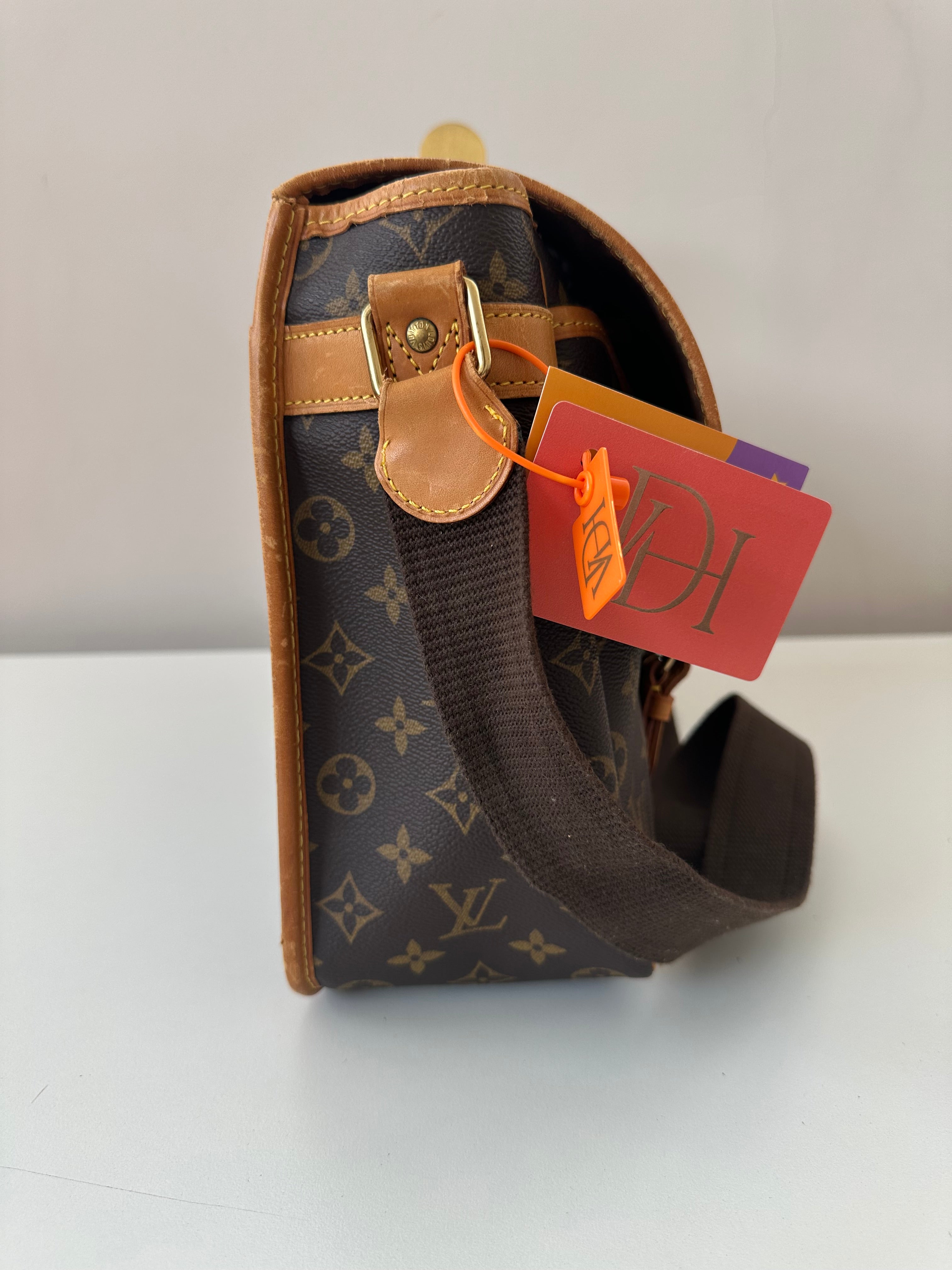Louis Vuitton Messenger GM