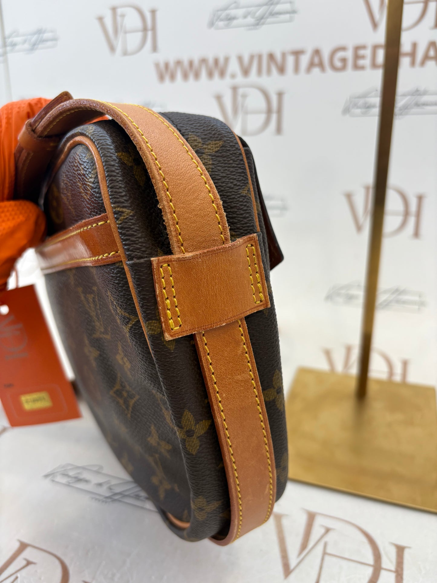 018951 - Louis Vuitton Jeune Fille GM