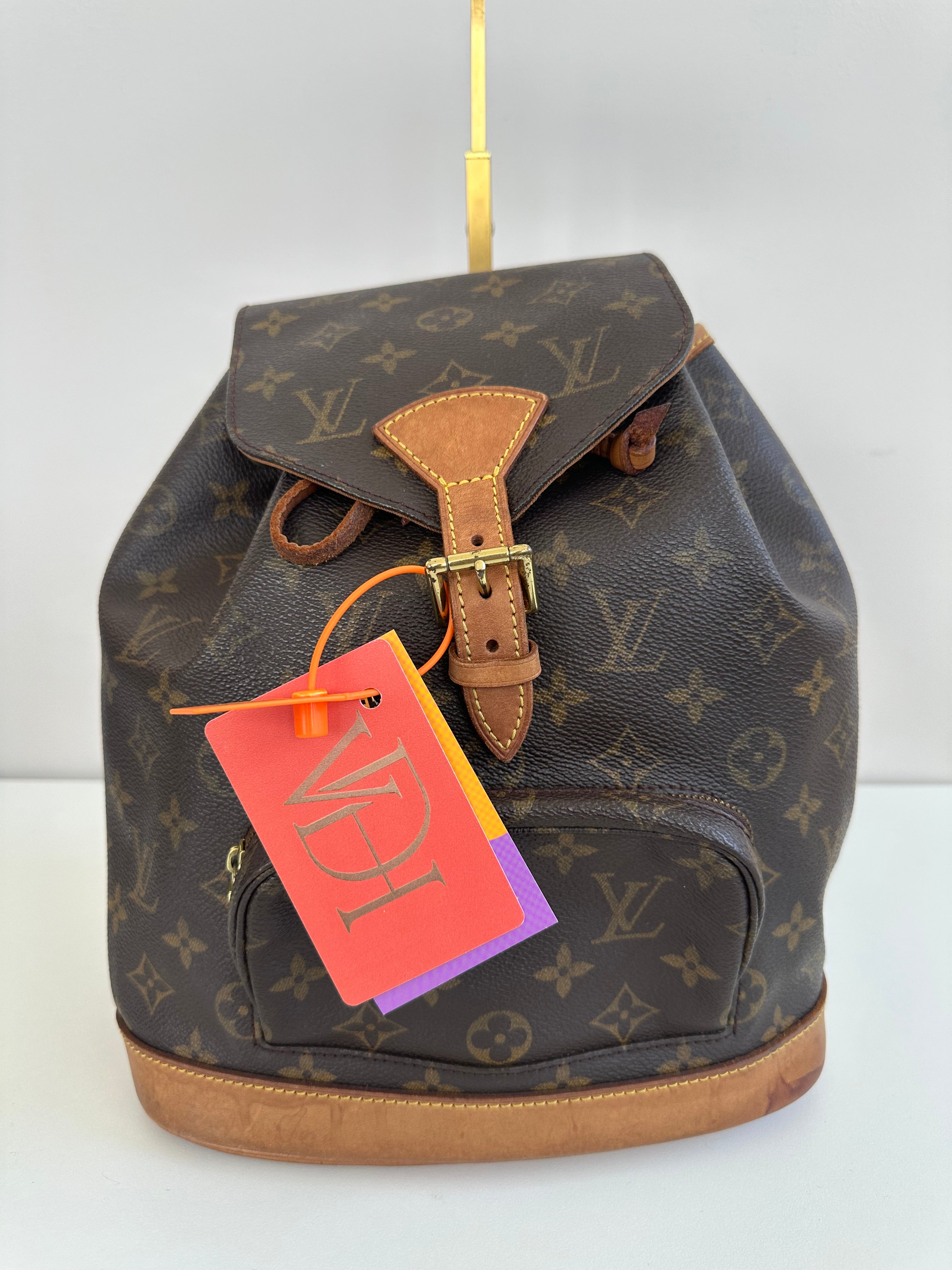Louis Vuitton Montsouris MM