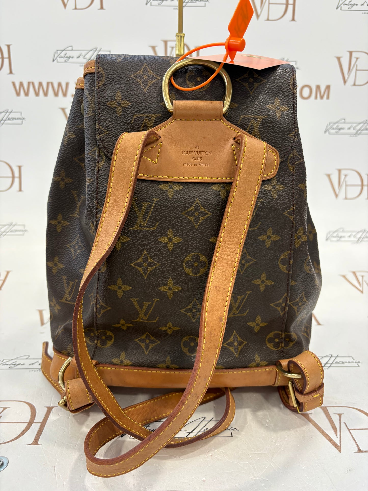 017658 - Louis Vuitton Montsouris MM
