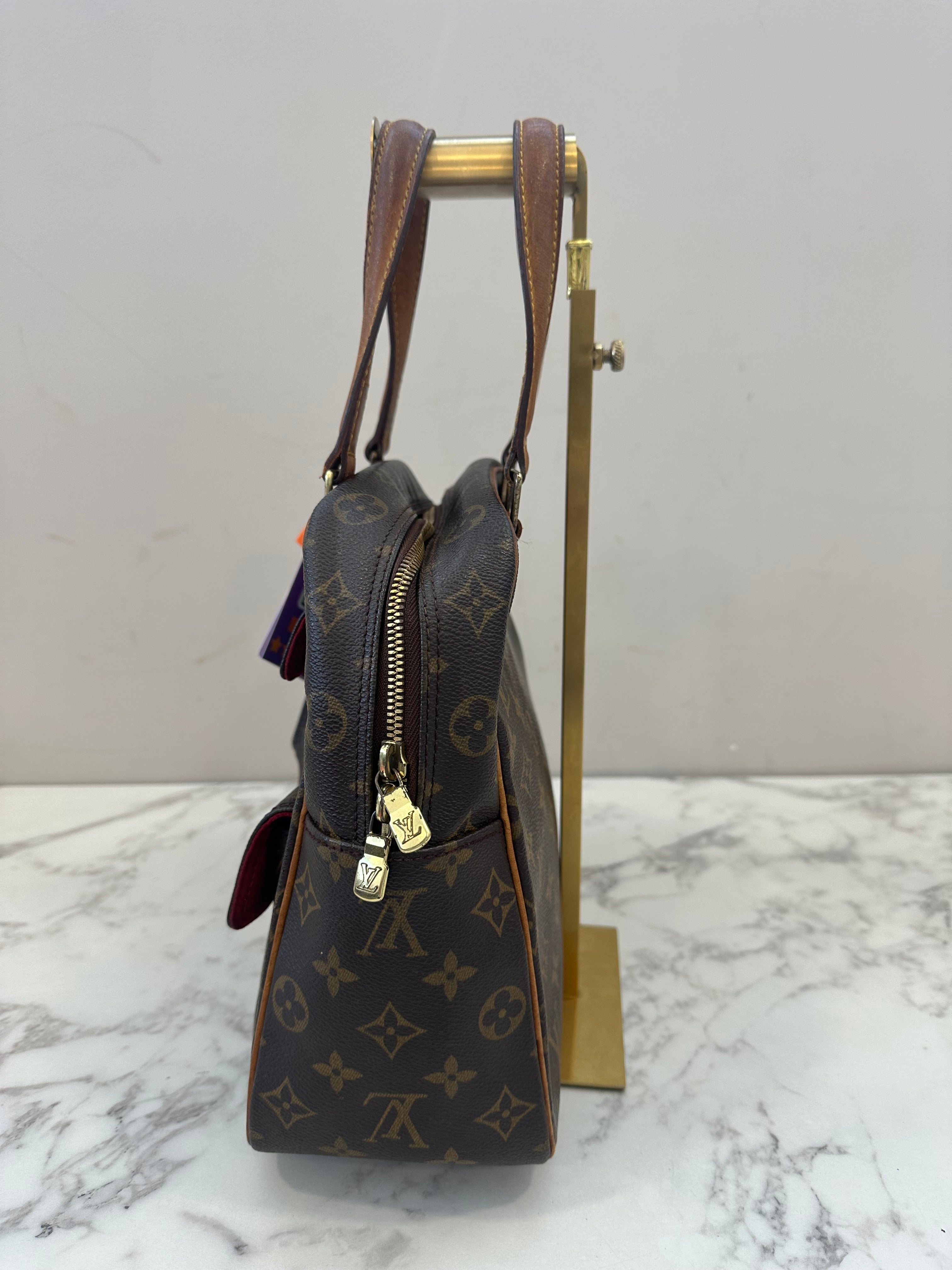 Louis Vuitton Excentri Cite