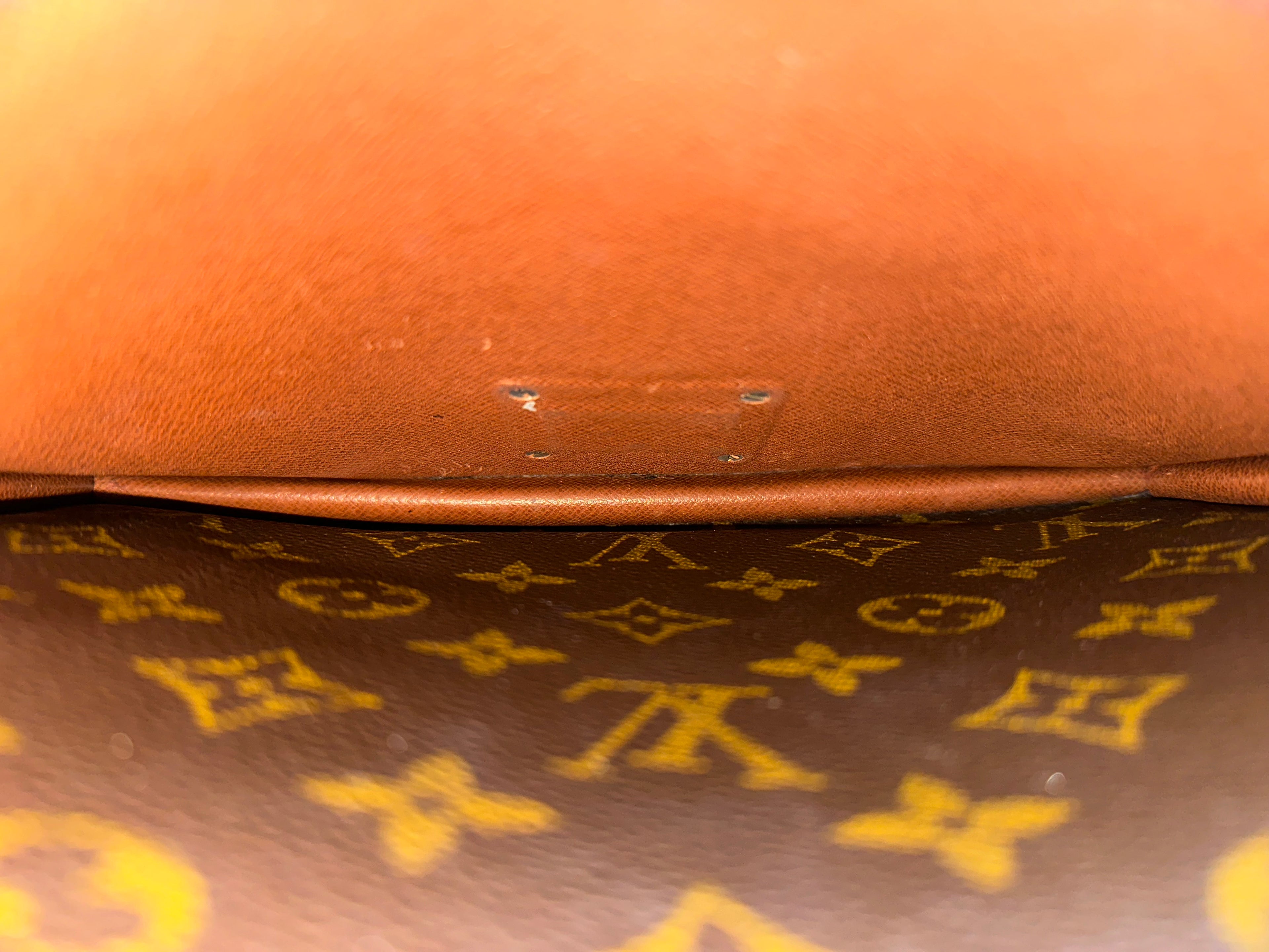 Louis Vuitton Monceau 28