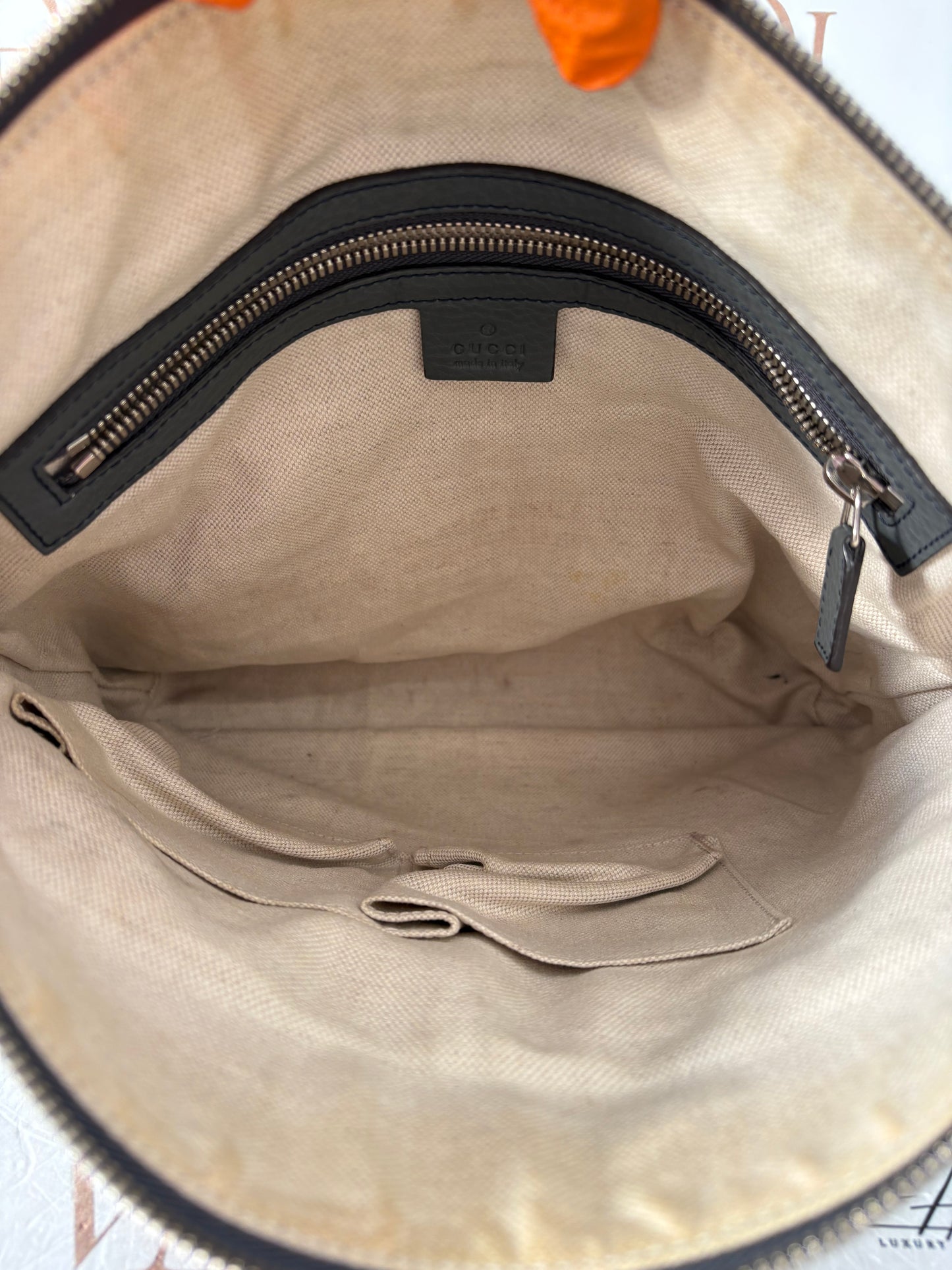 383421 - Gucci Grey