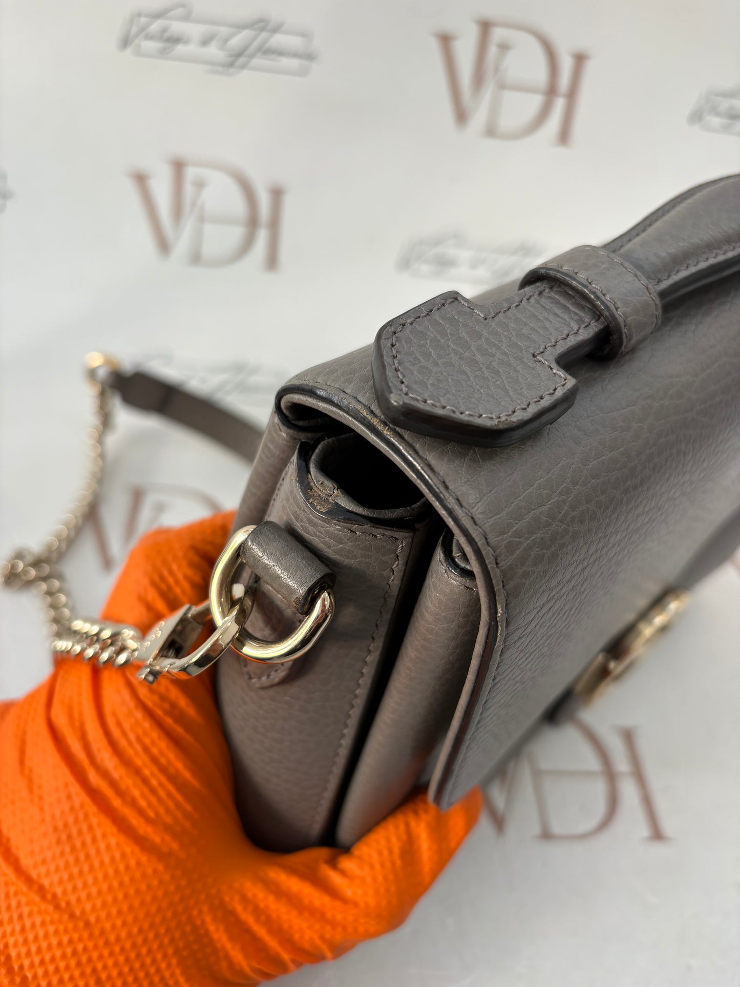 382567 - Gucci Interlocking