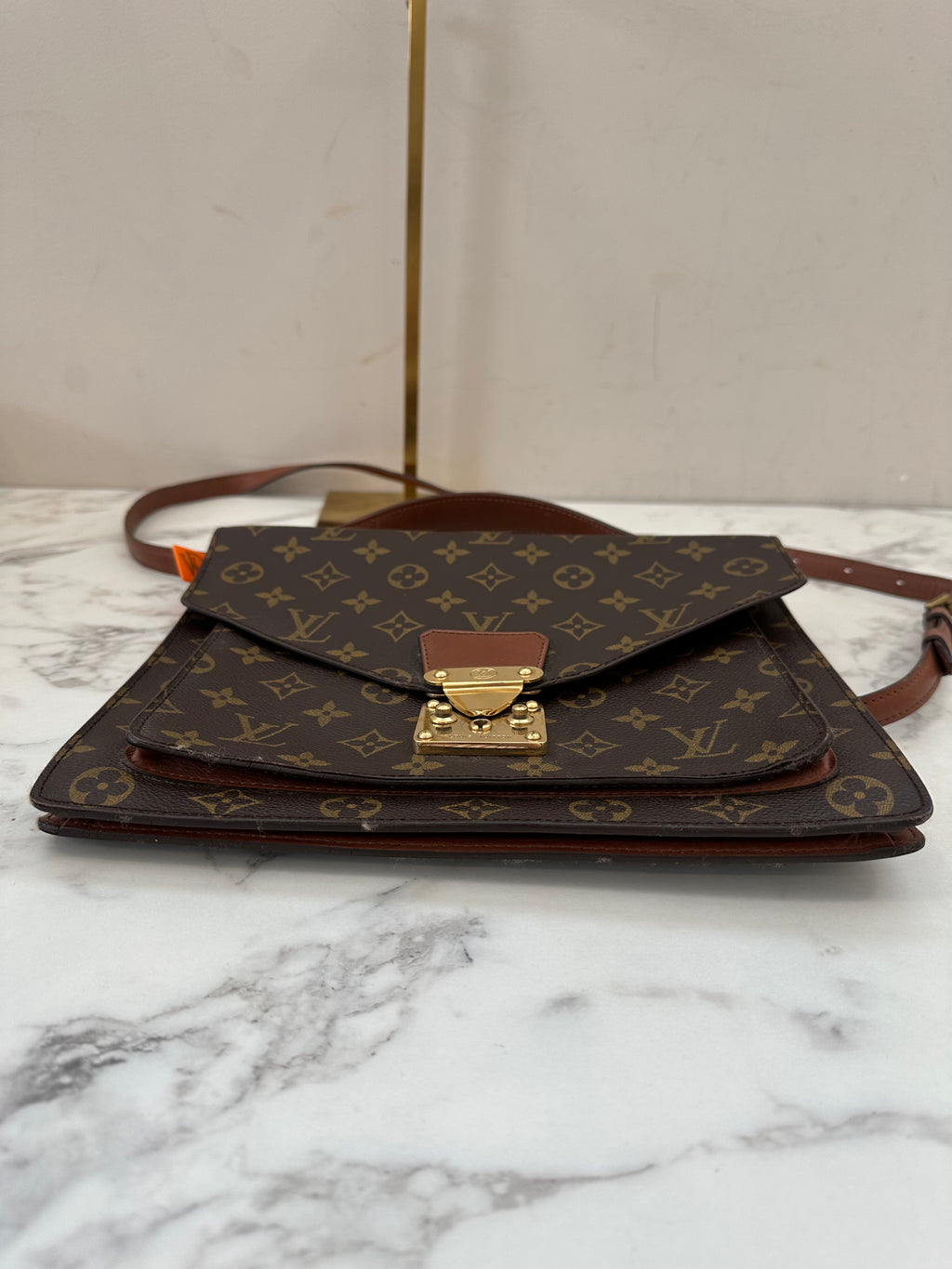 Louis Vuitton Monceau 28