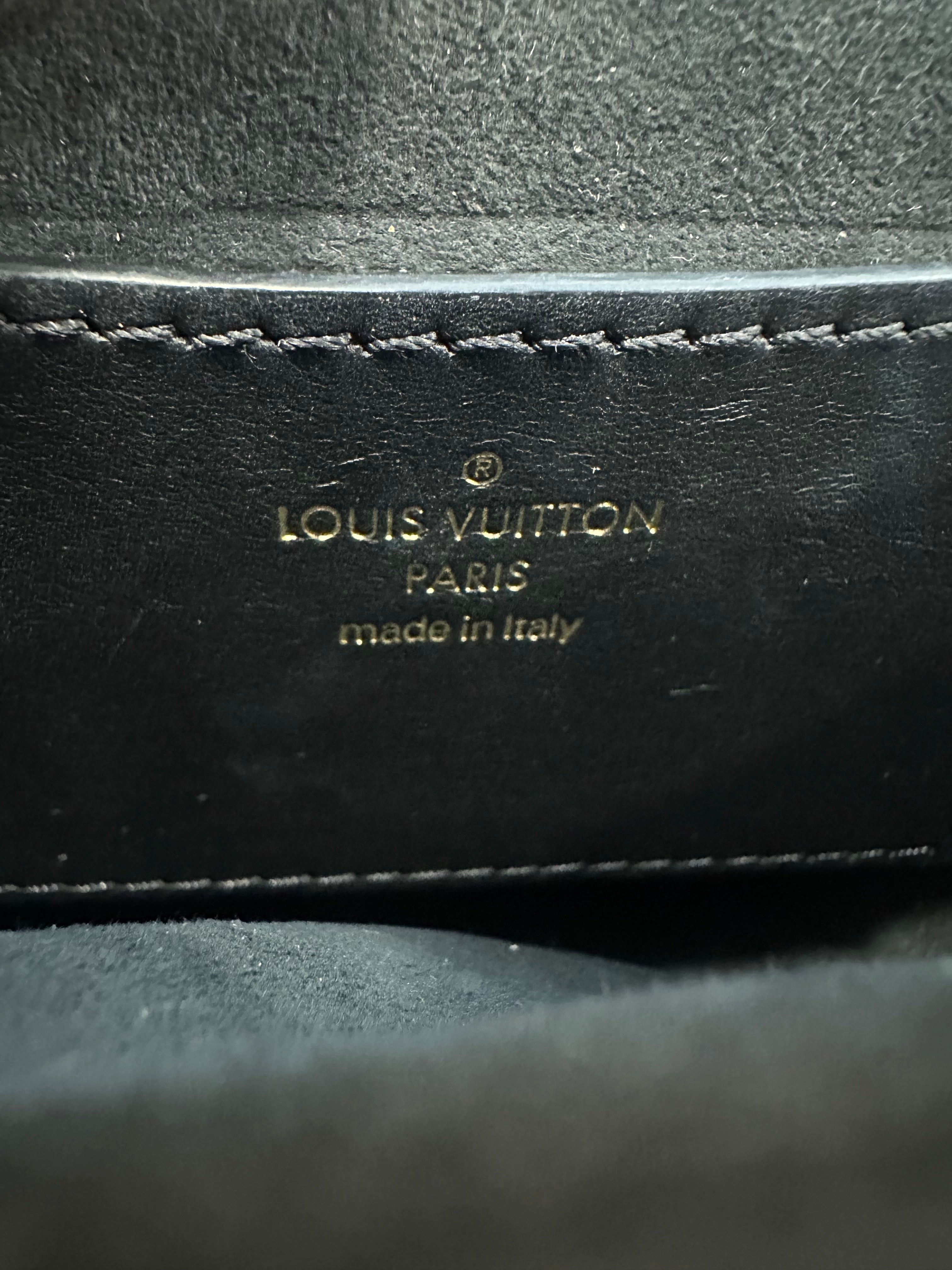 Louis Vuitton Multipochette Black