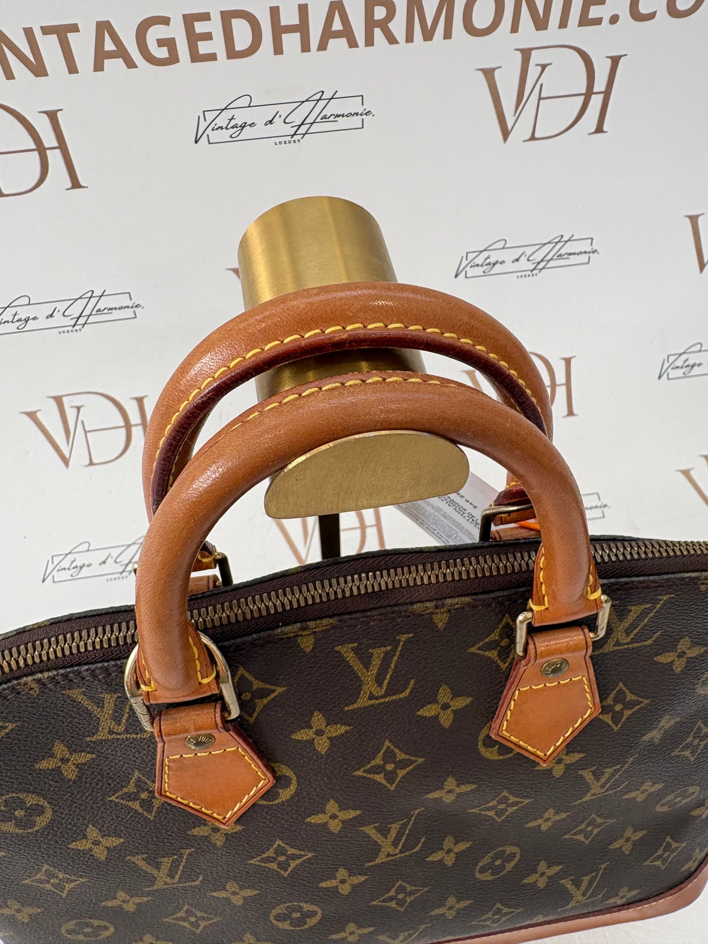 017713 - Louis Vuitton Alma