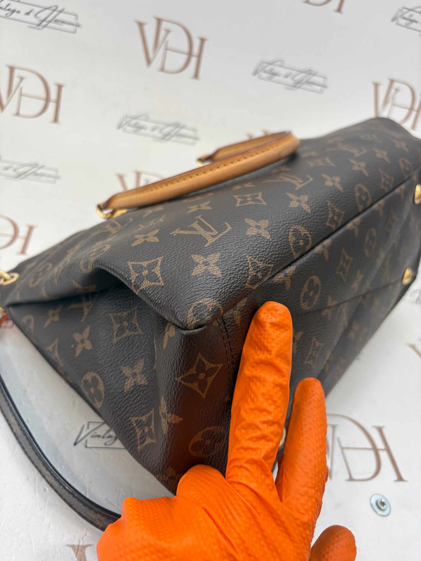 200883 - Louis Vuitton Pallas