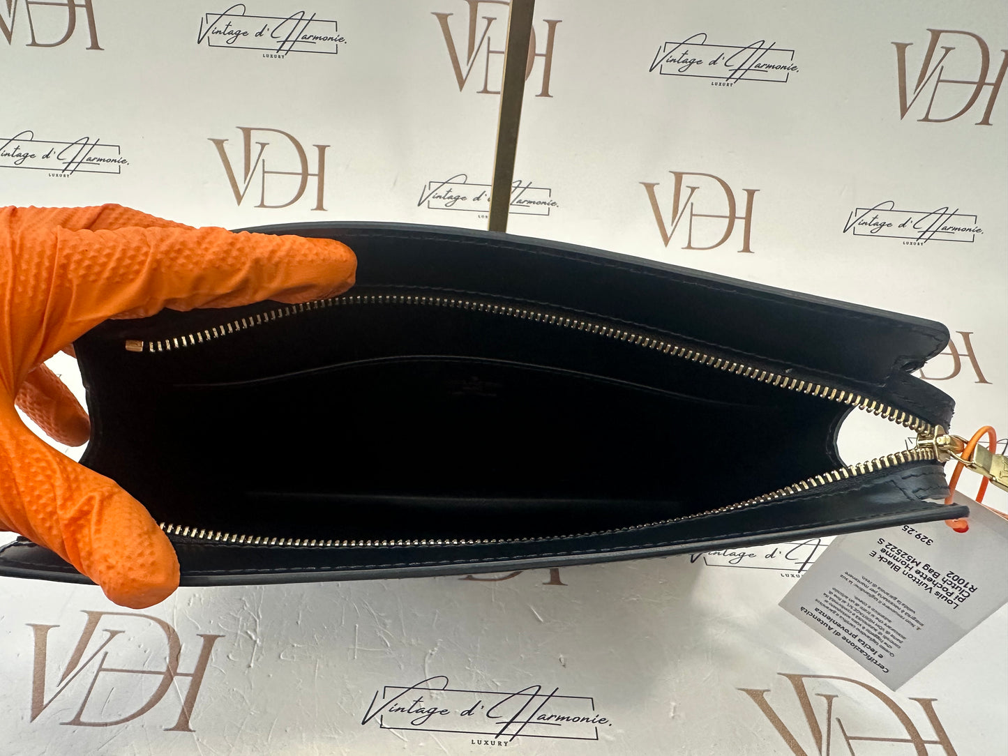 017888 - Louis Vuitton Black Epi Pochette Clutch