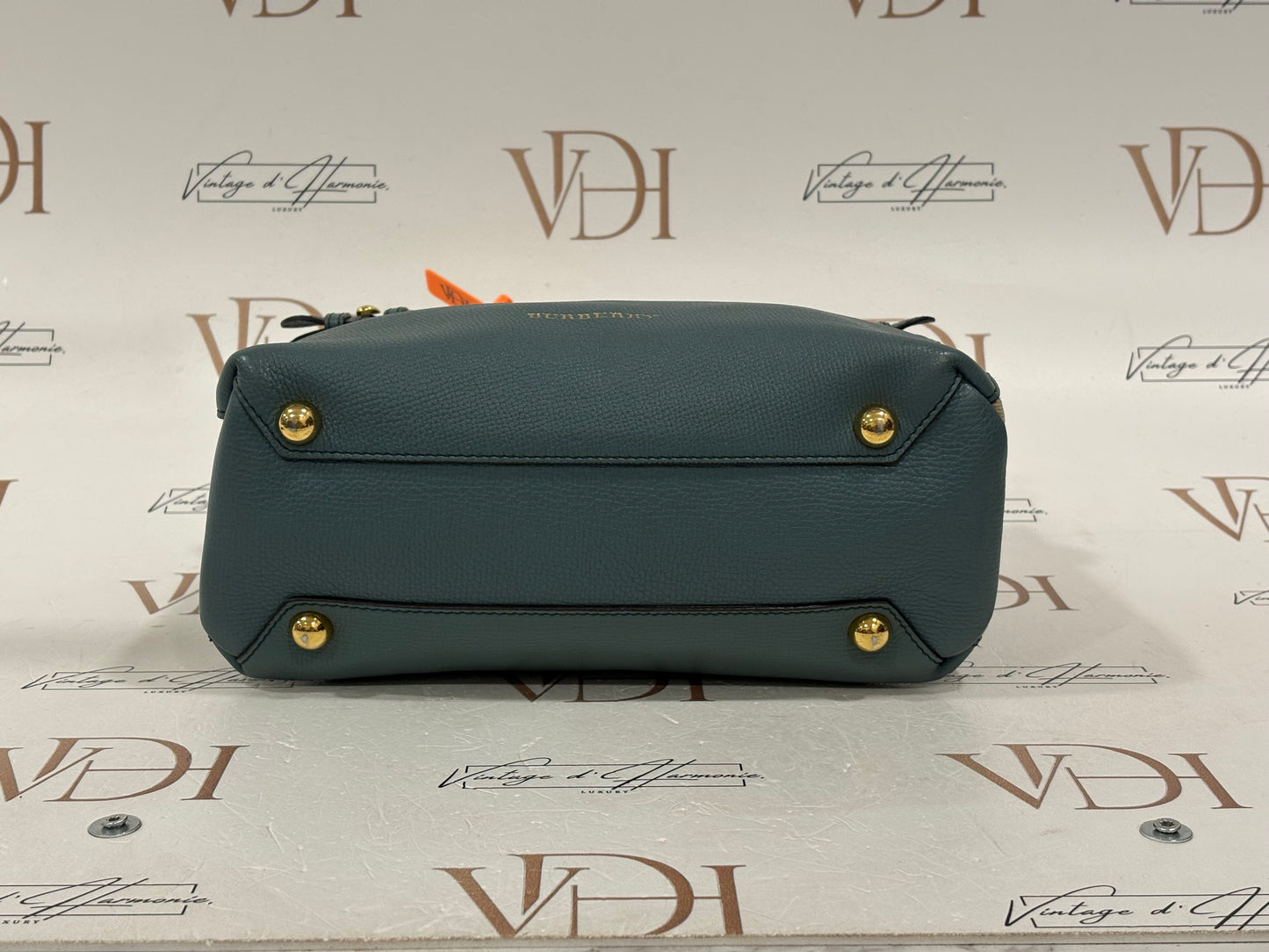 383289 - Burberry The Banner