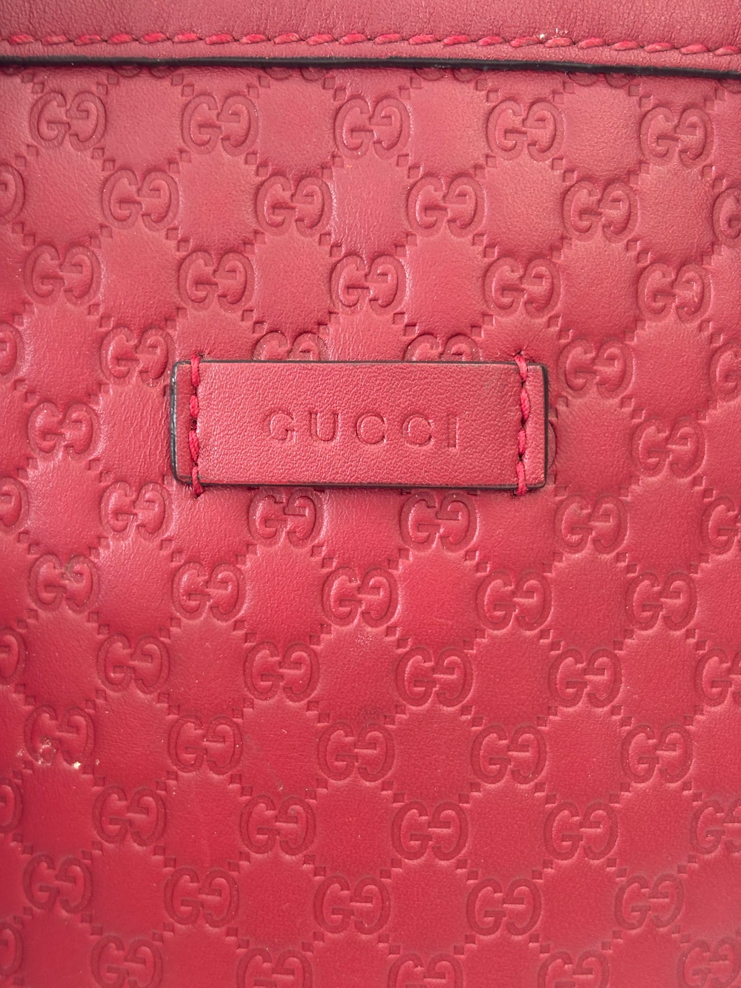 200875 - Gucci