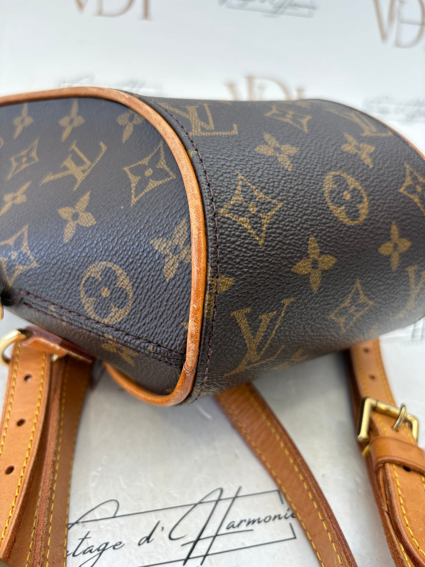 018994 - Louis Vuitton Ellipse