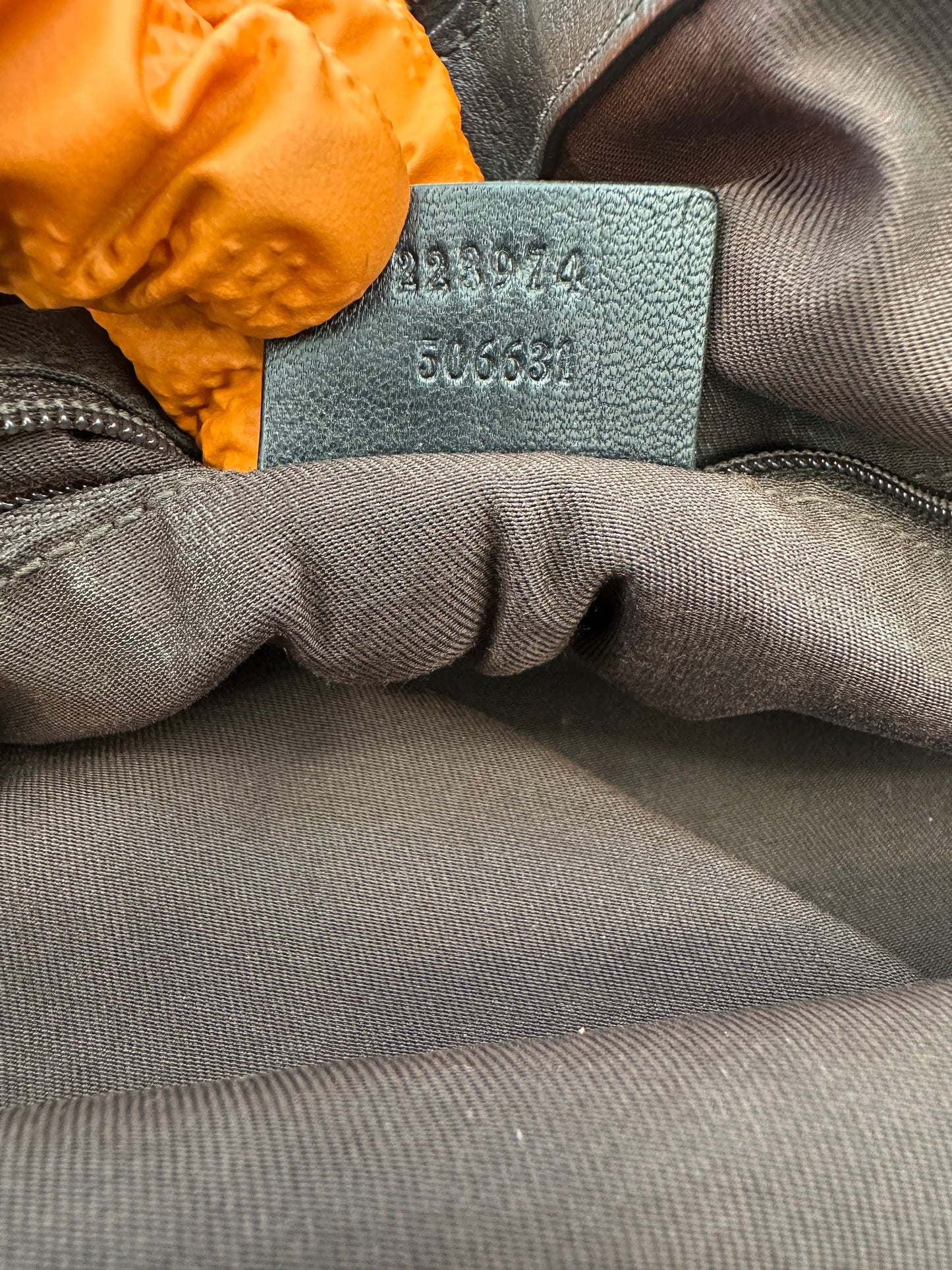 383176 - Gucci Sukey