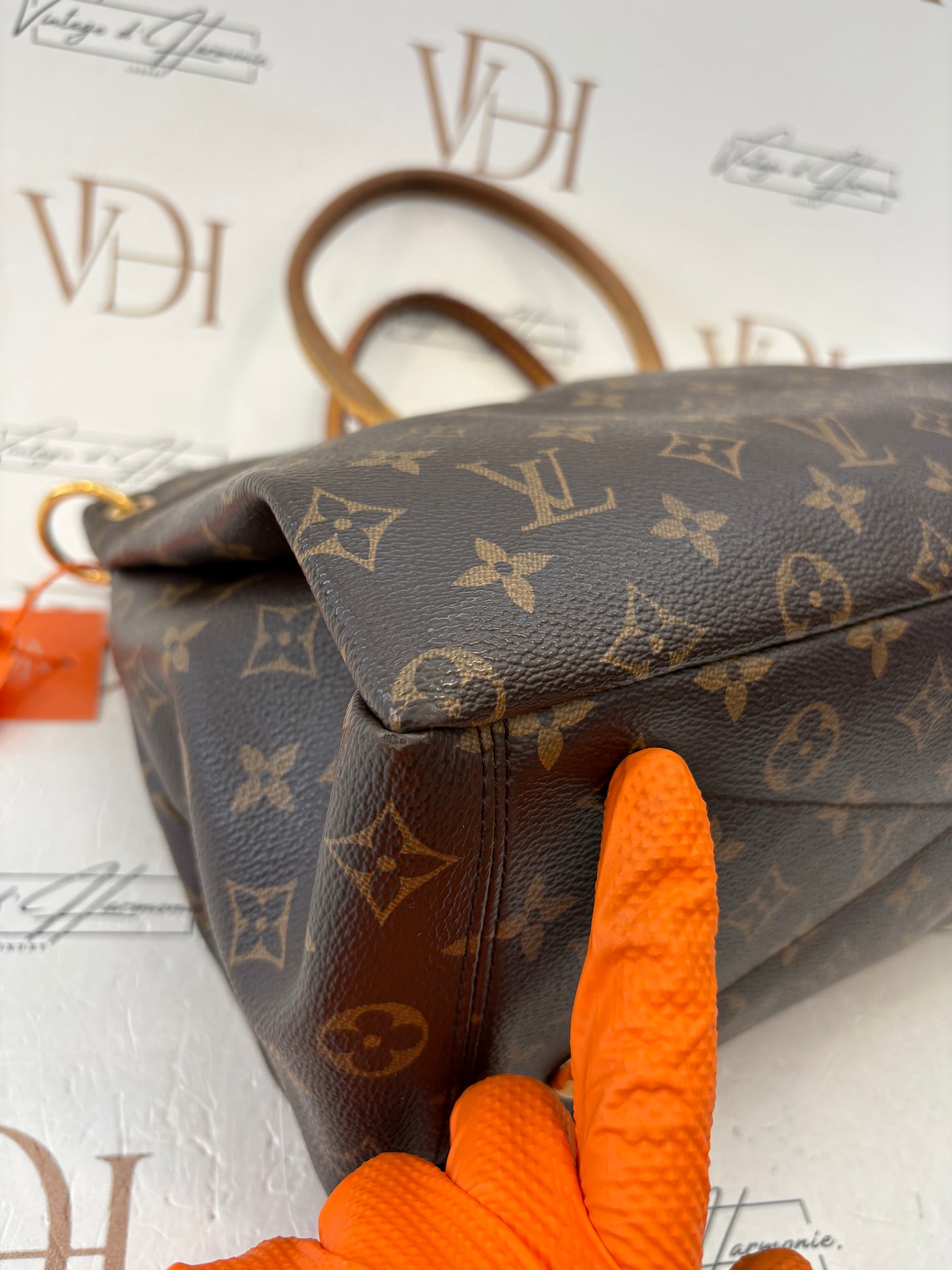 018771 - Louis Vuitton Pallas