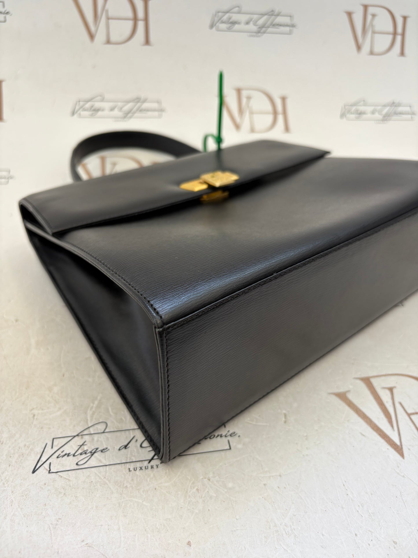 017087 - Christian Dior Black