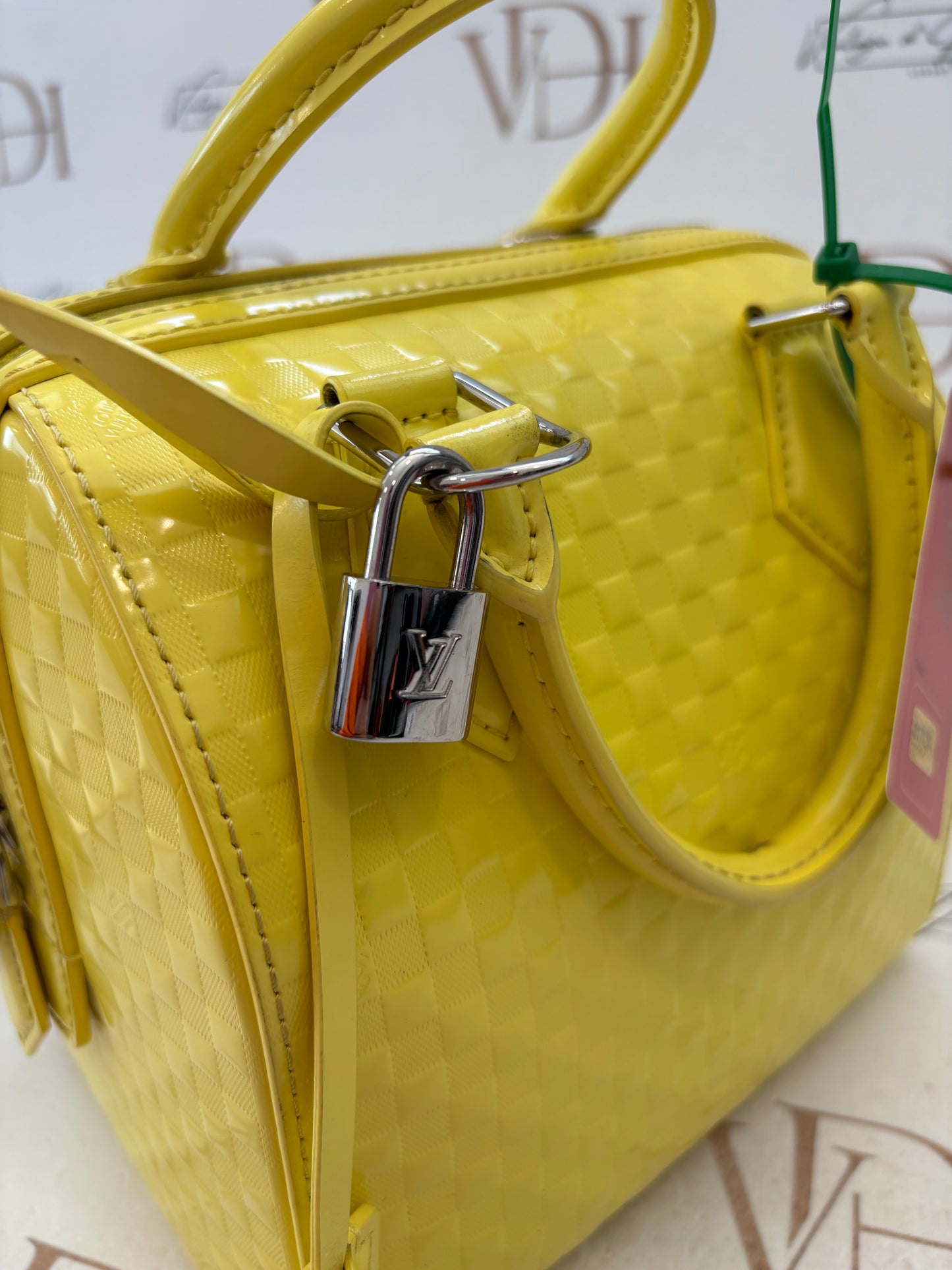 017124 - Louis Vuitton Facet Speedy Cube PM