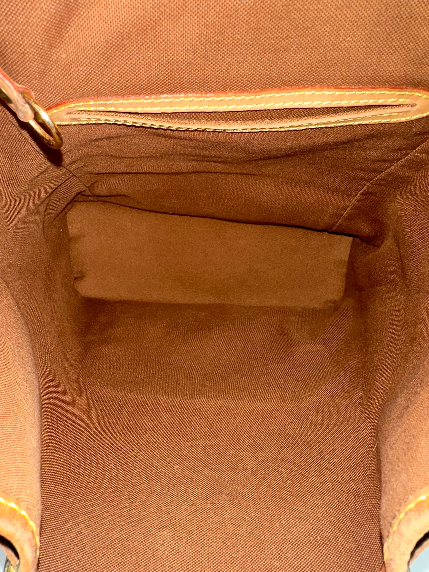 Louis Vuitton Montsouris MM