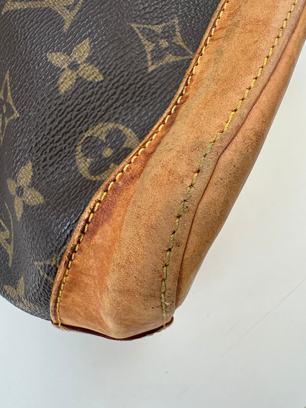 Louis Vuitton Lockit Vertical