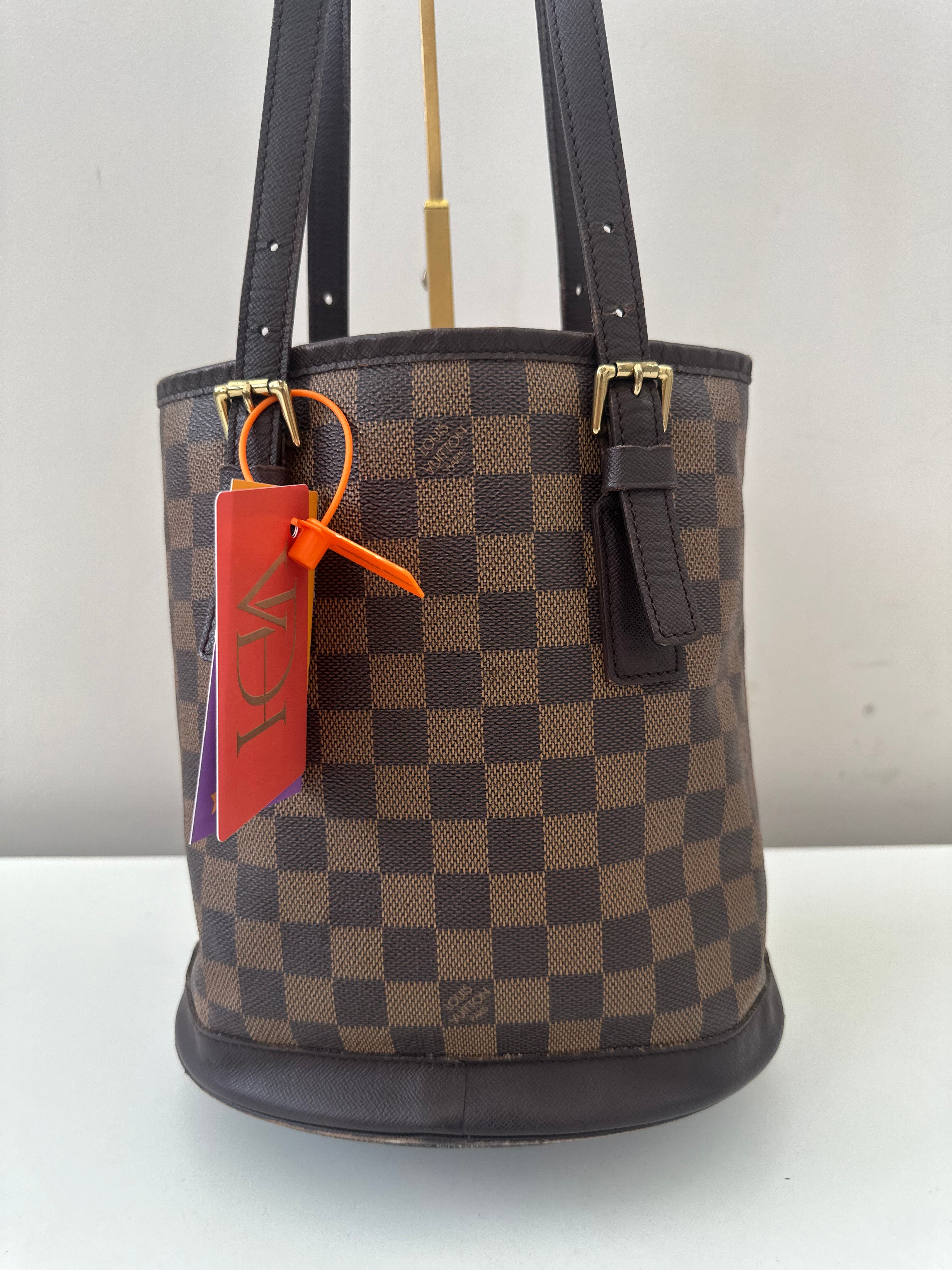 Louis Vuitton Marais