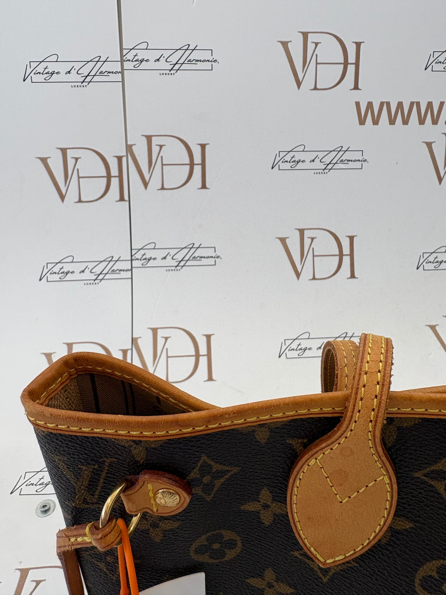 018792 - Louis Vuitton Neverfull PM