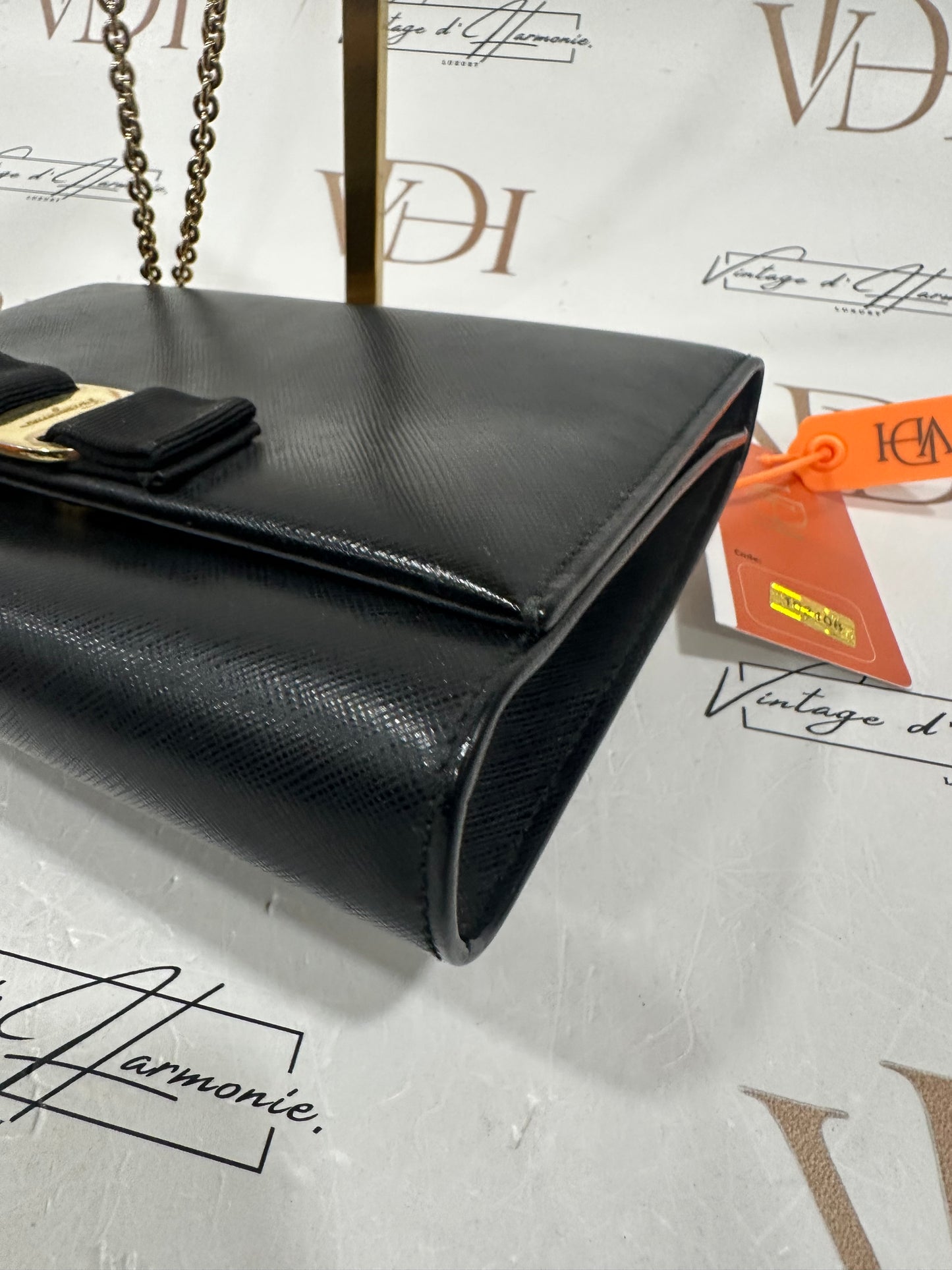 102408 - Ferragamo Pochette