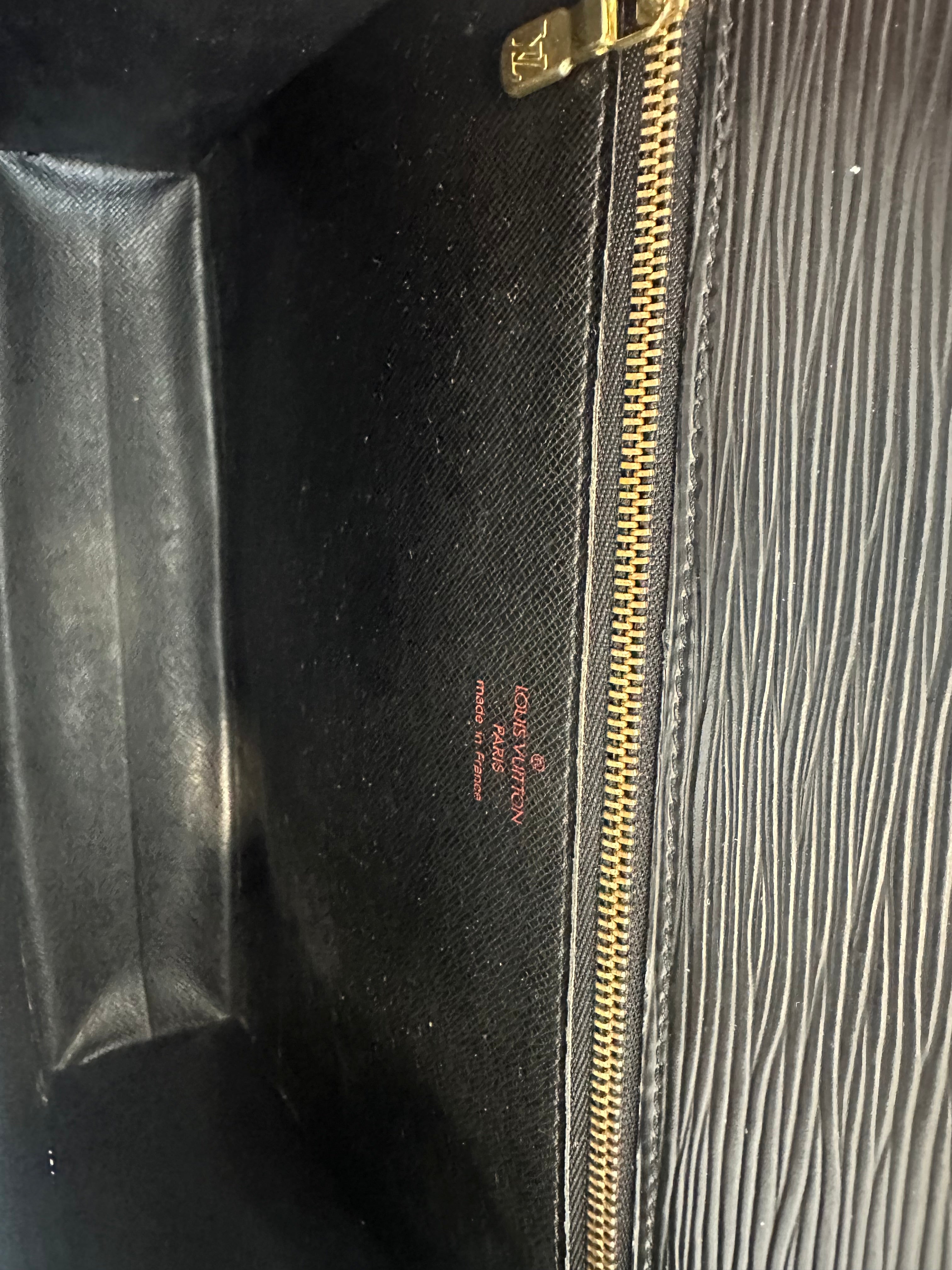 Louis Vuitton Epi Black Monceau 28