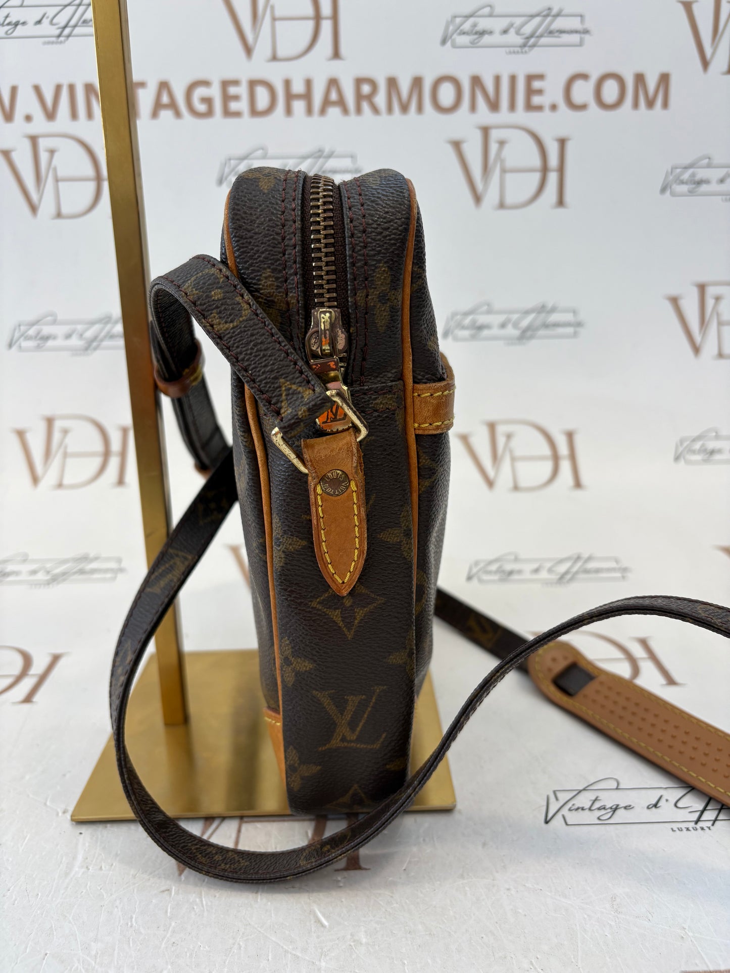018762 - Louis Vuitton Danube