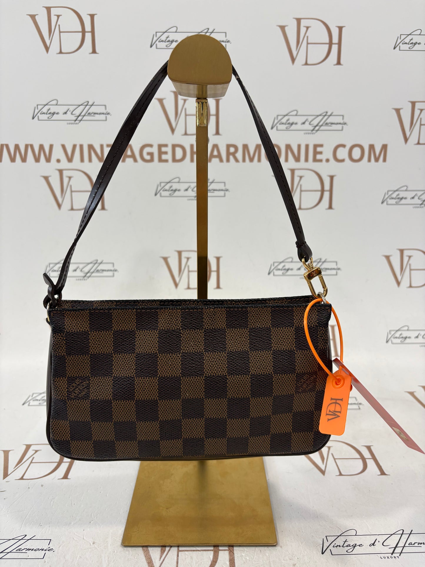 017042 - Louis Vuitton Trousse Makeup
