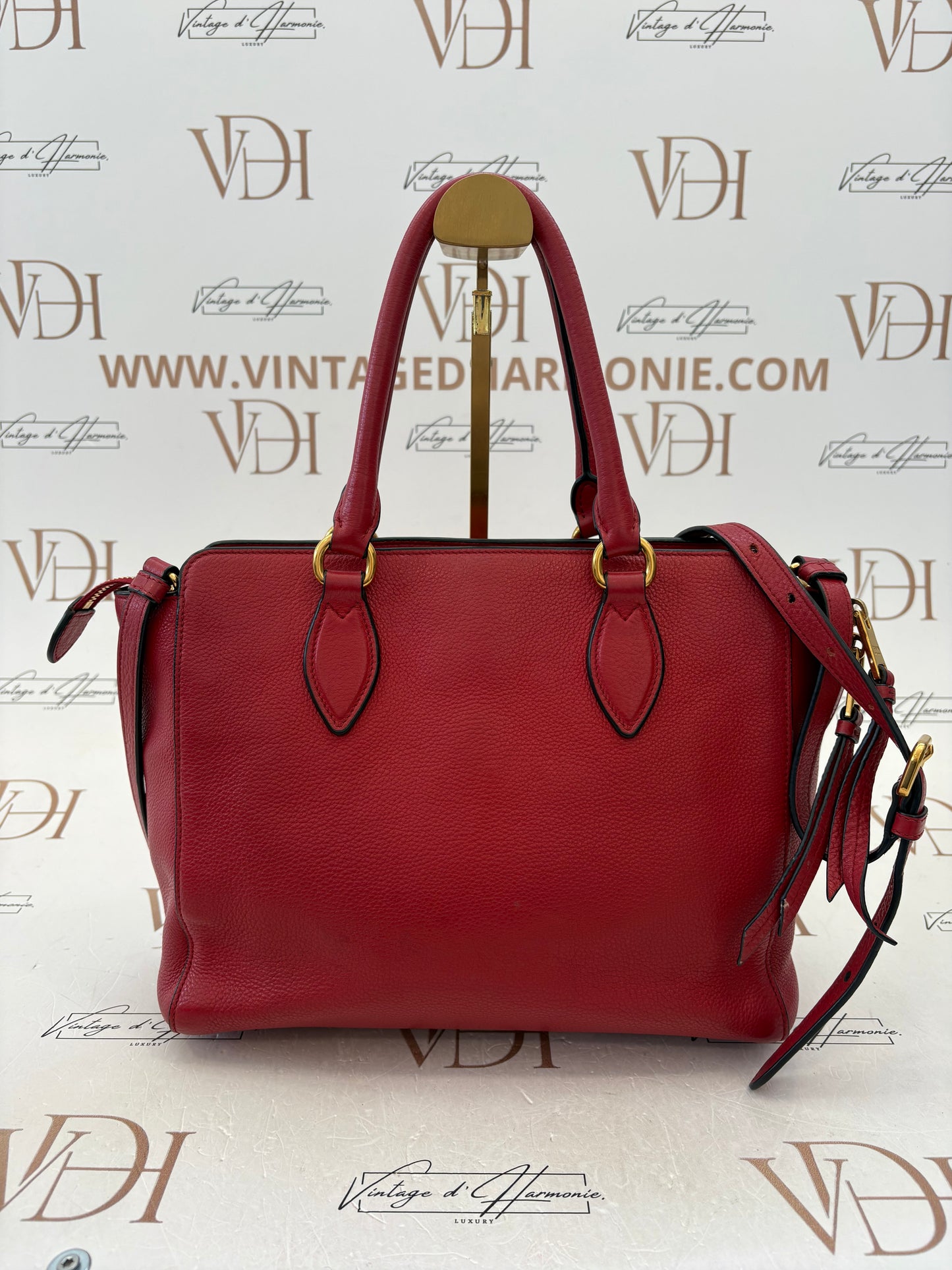 383157 - Prada