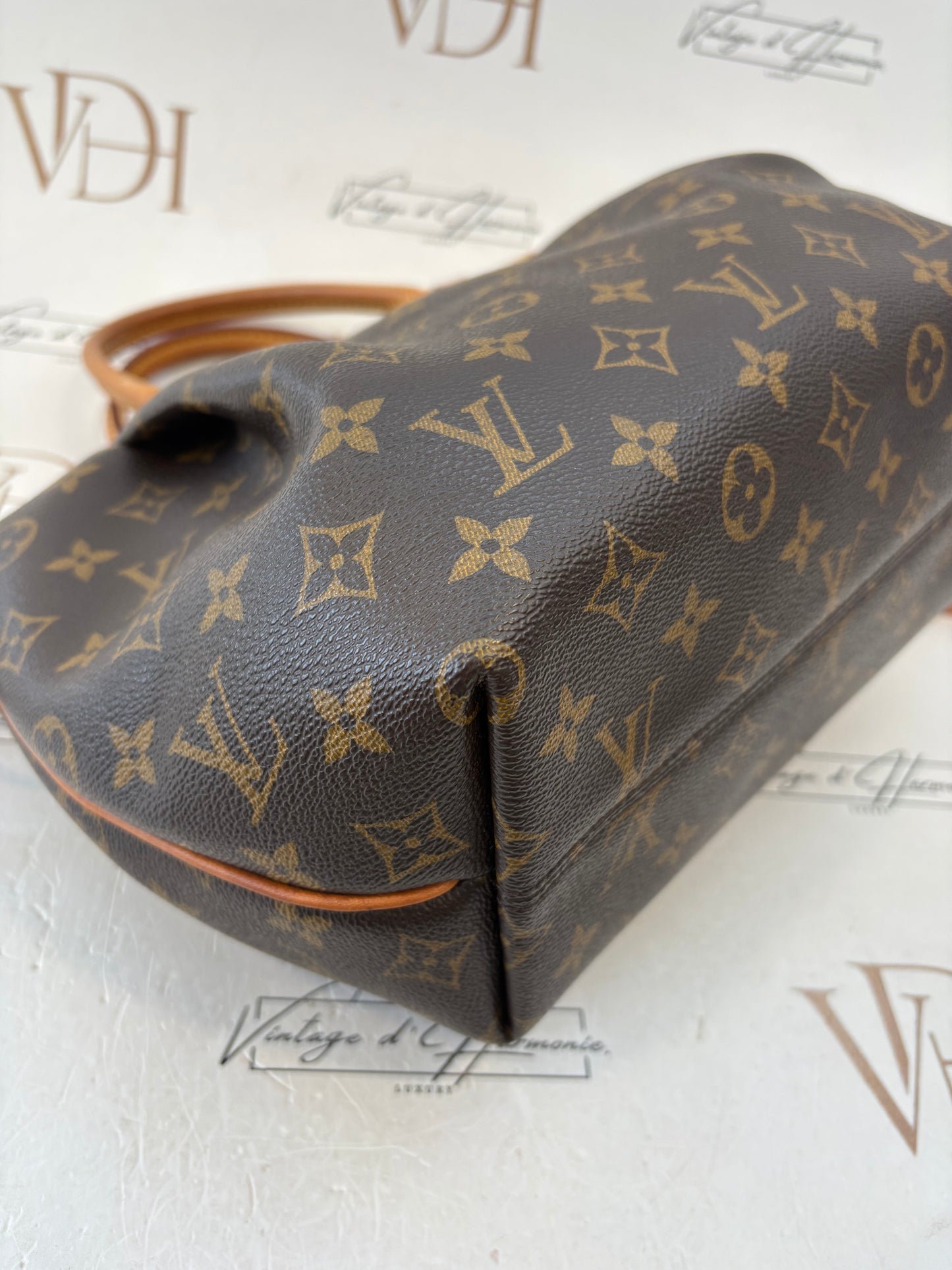 383820 - Louis Vuitton Turenne
