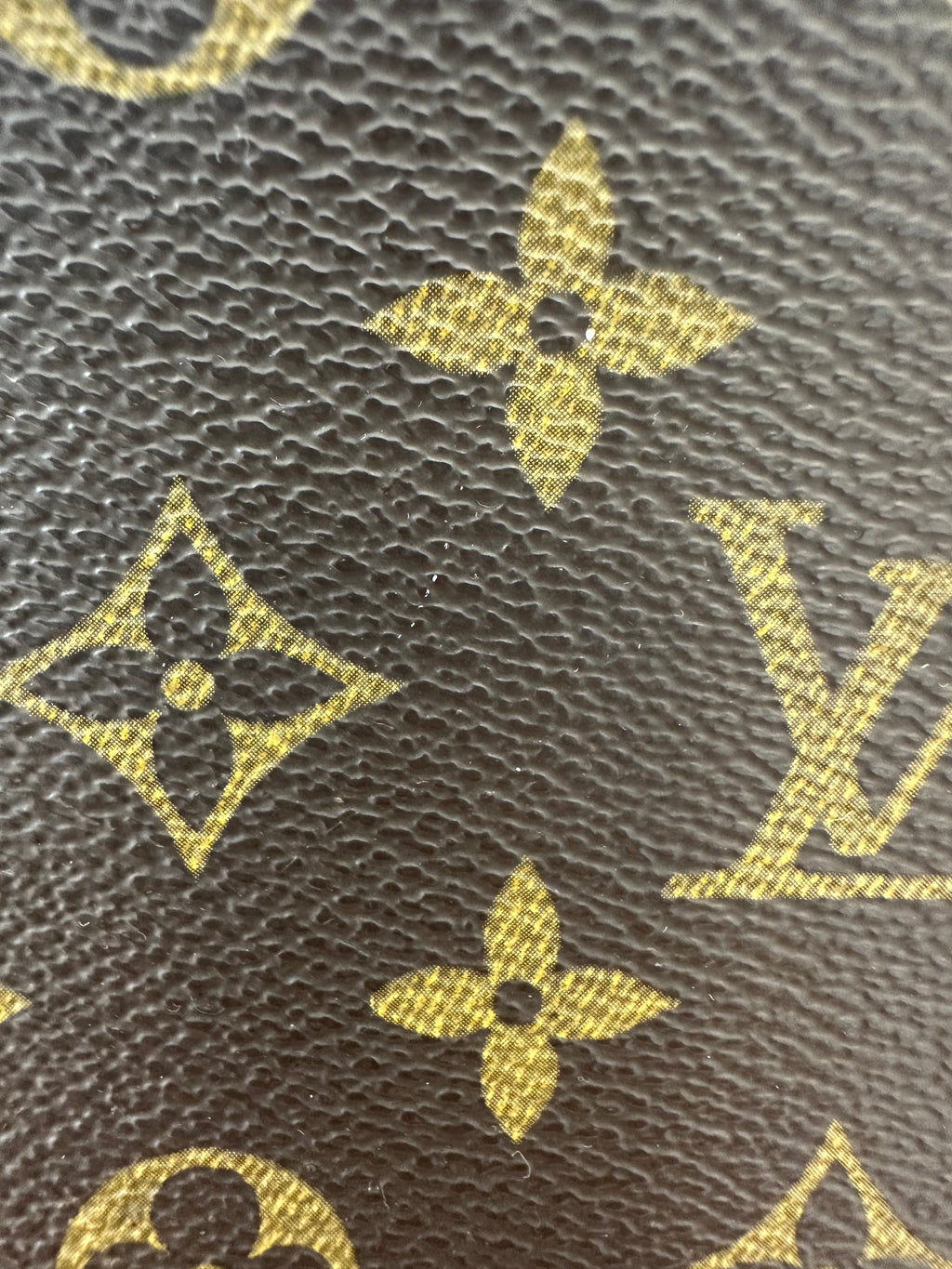 Louis Vuitton Ellipse MM