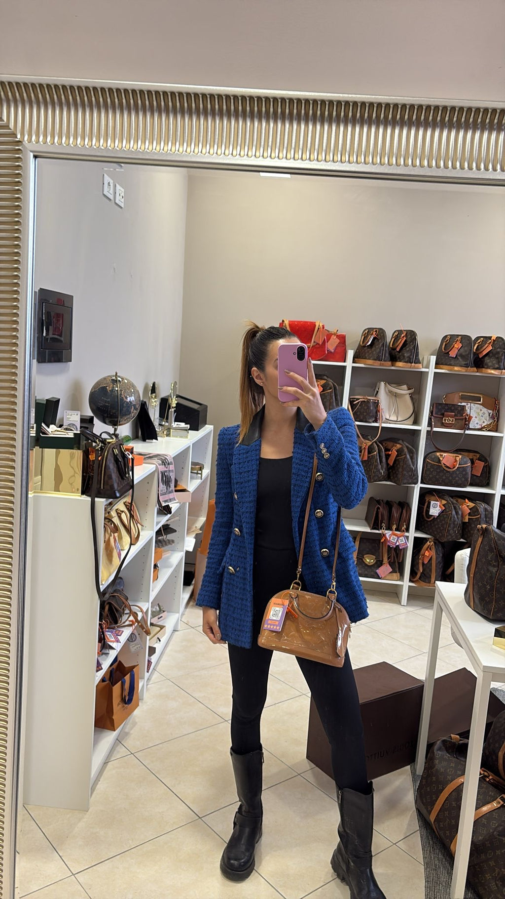 Louis Vuitton Alma BB Vernis Beige