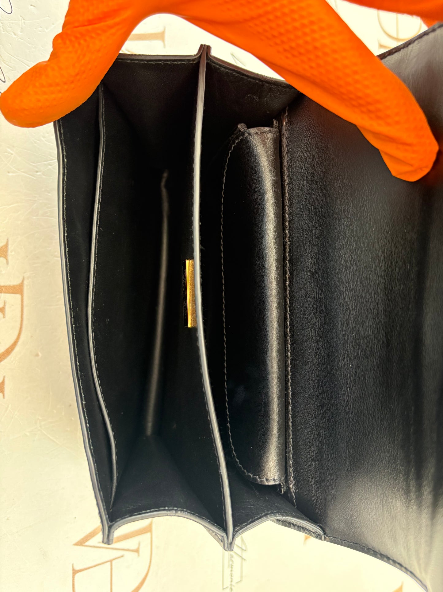 383334 - Prada Cahier