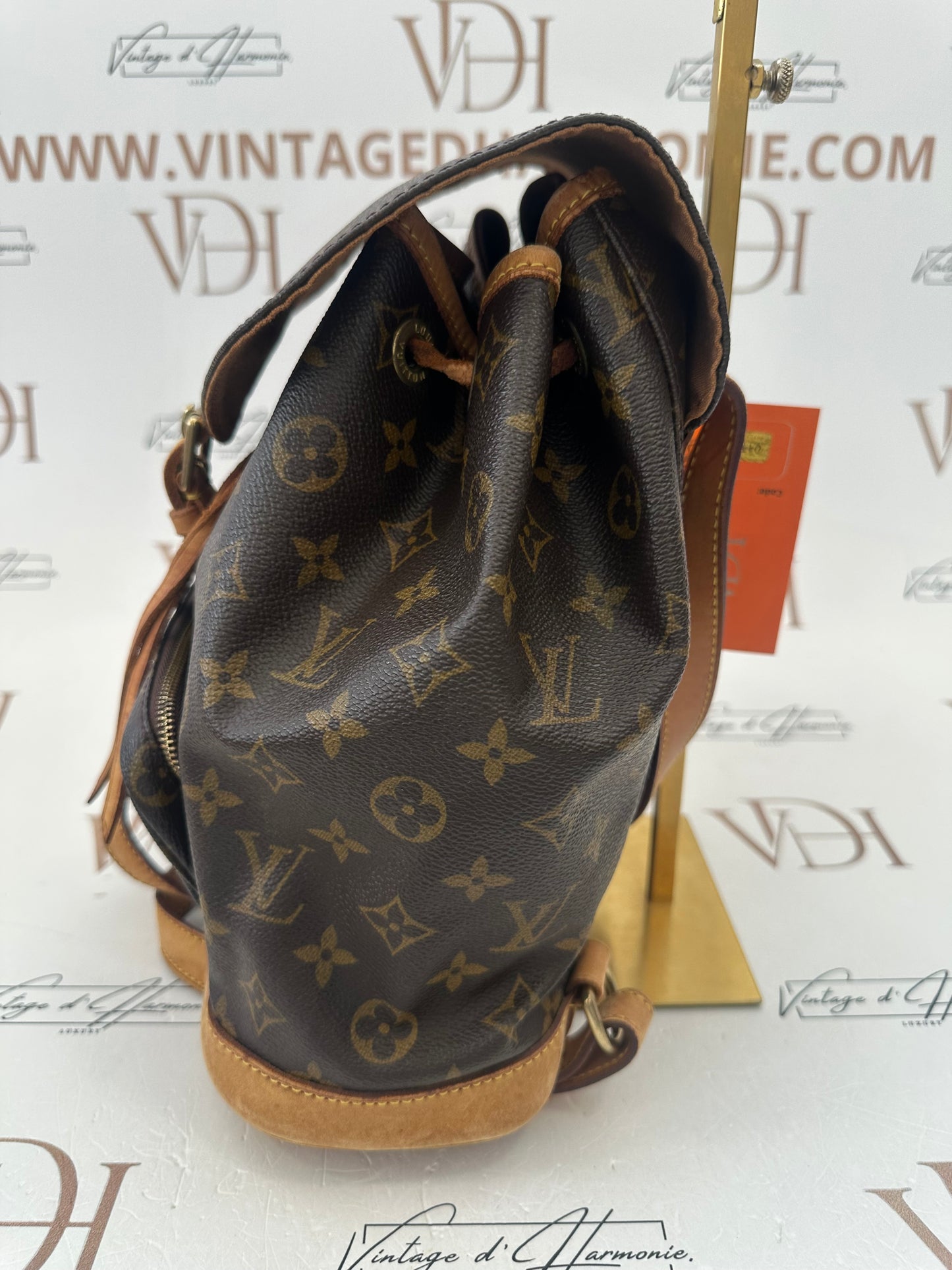 017845 - Louis Vuitton Montsouris MM