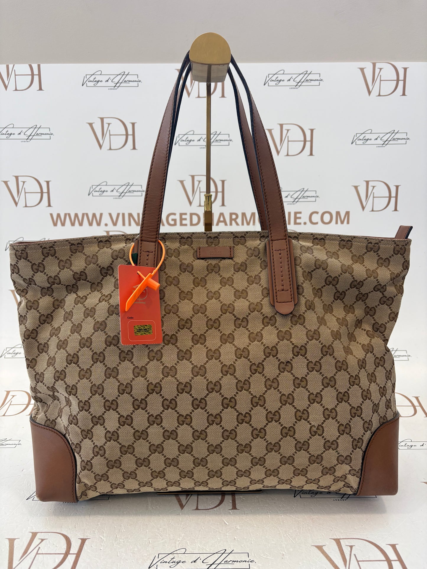 200957 - Gucci Brown