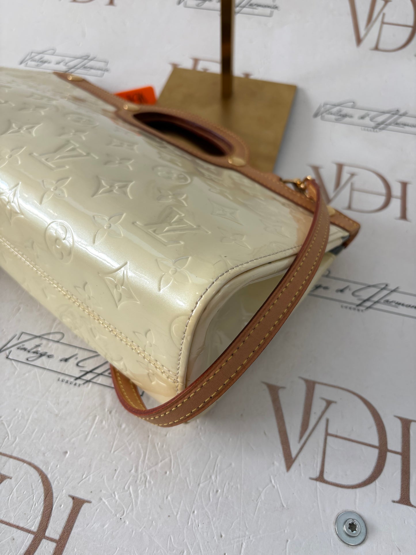 017333 - Louis Vuitton Vernis Roxbury Drive