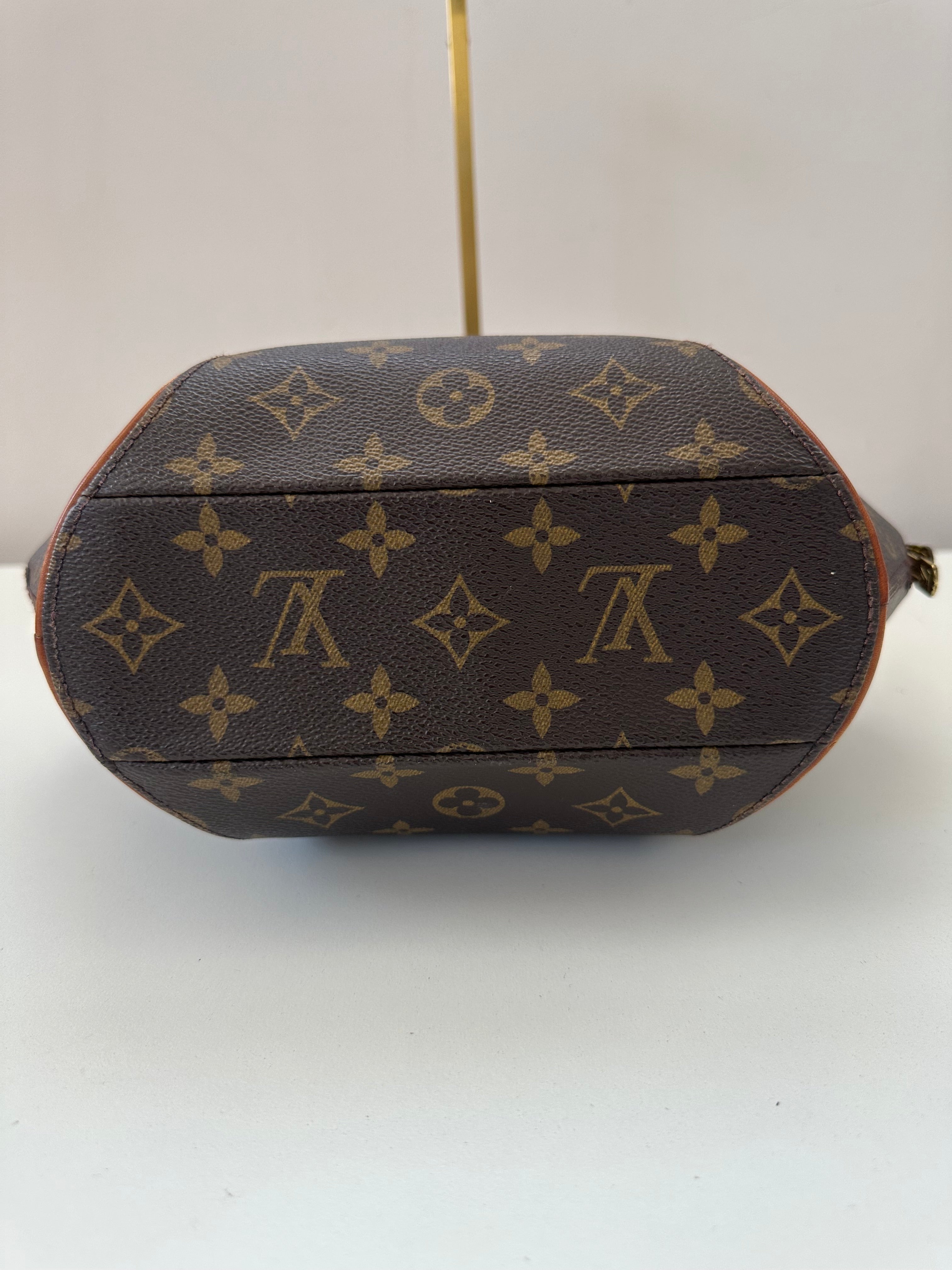 Louis Vuitton Ellipse PM