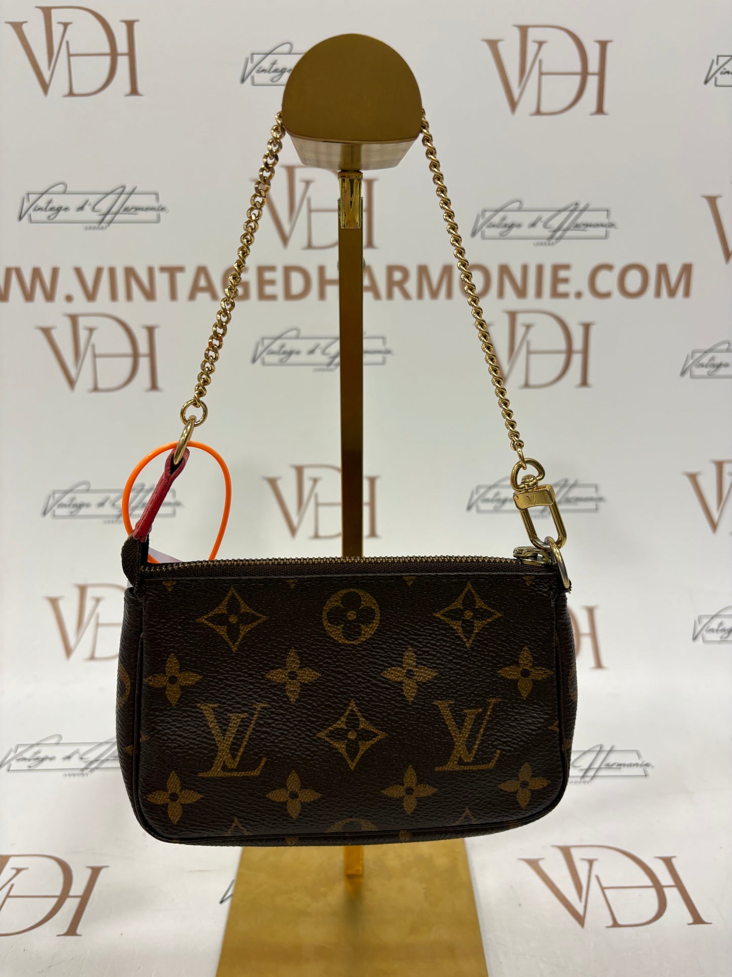 383268 - Louis Vuitton Pochette Accessoires