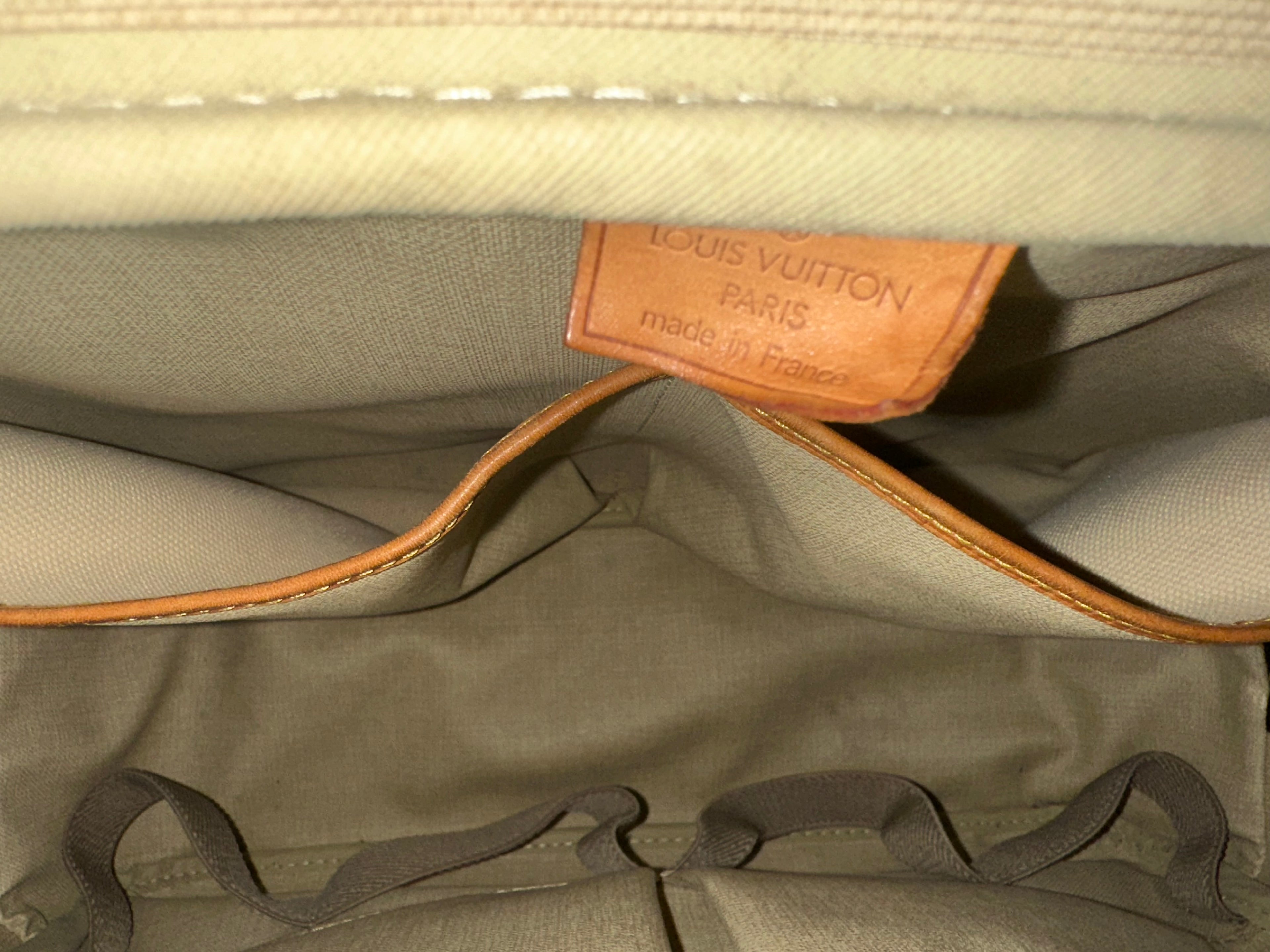 Louis Vuitton Deauville