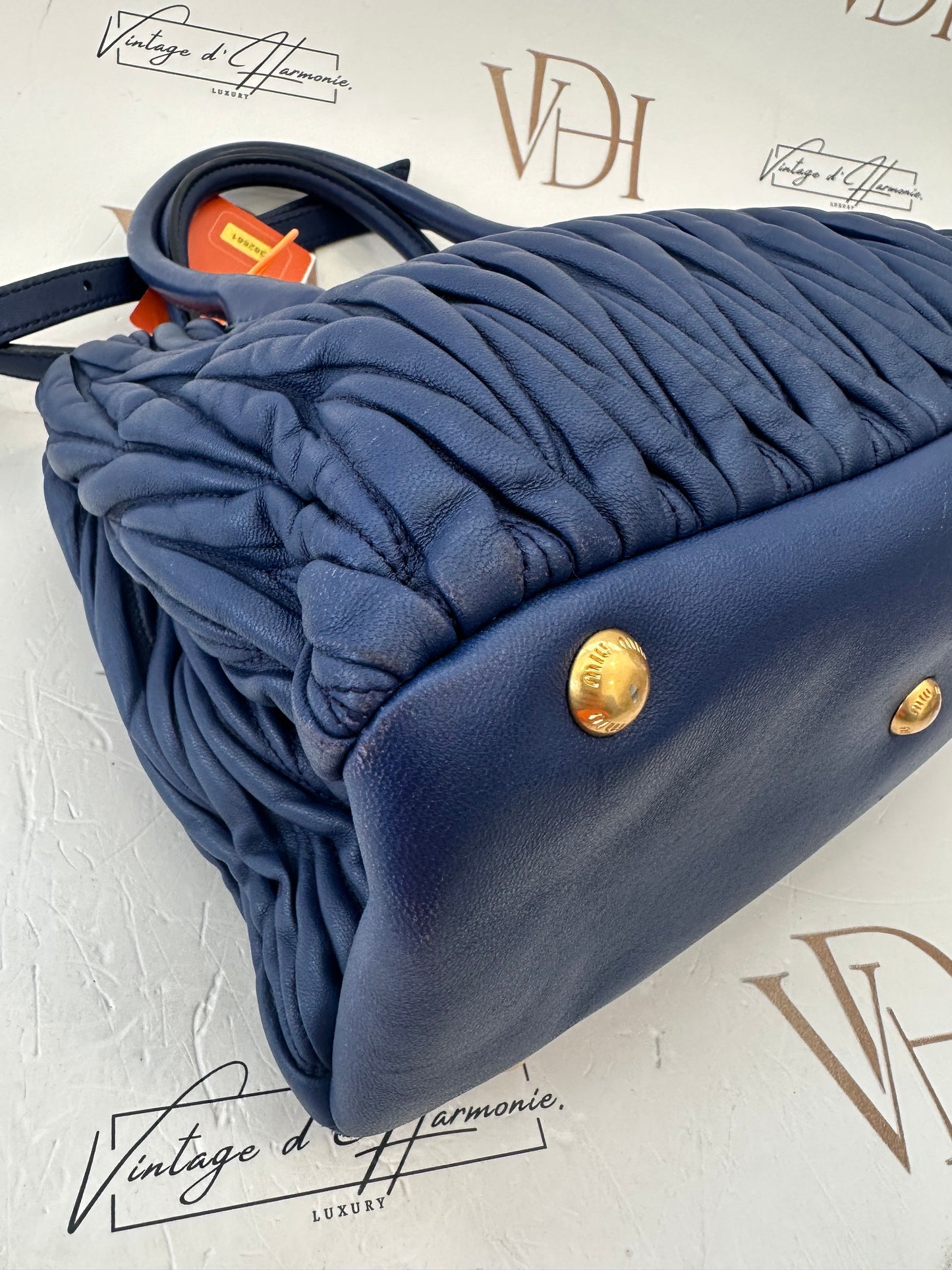 382661 -  Miu Miu Avenue
