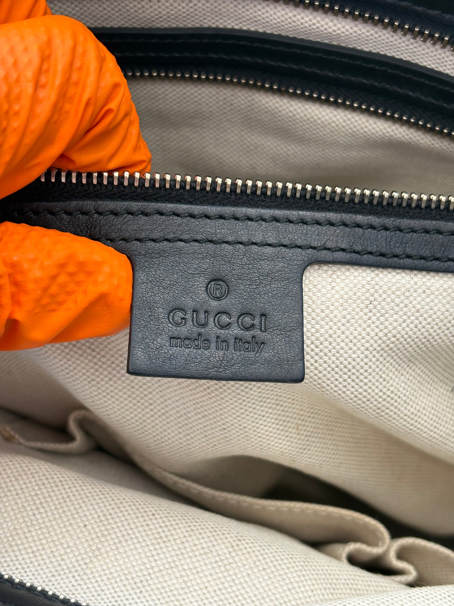 384277 - Gucci Black