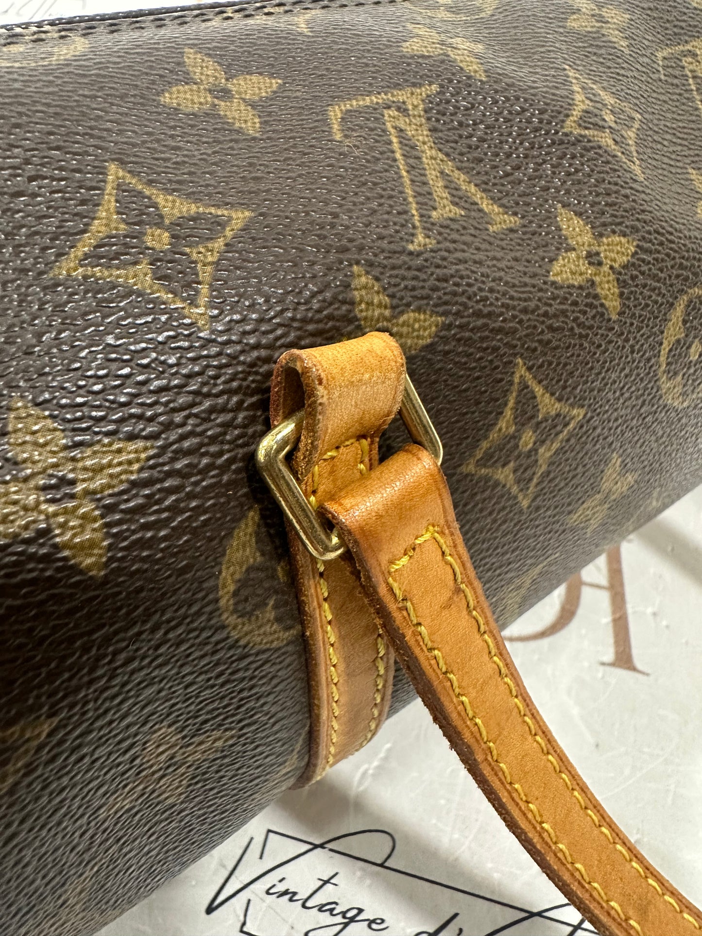 016916 - Louis Vuitton Papillon 26