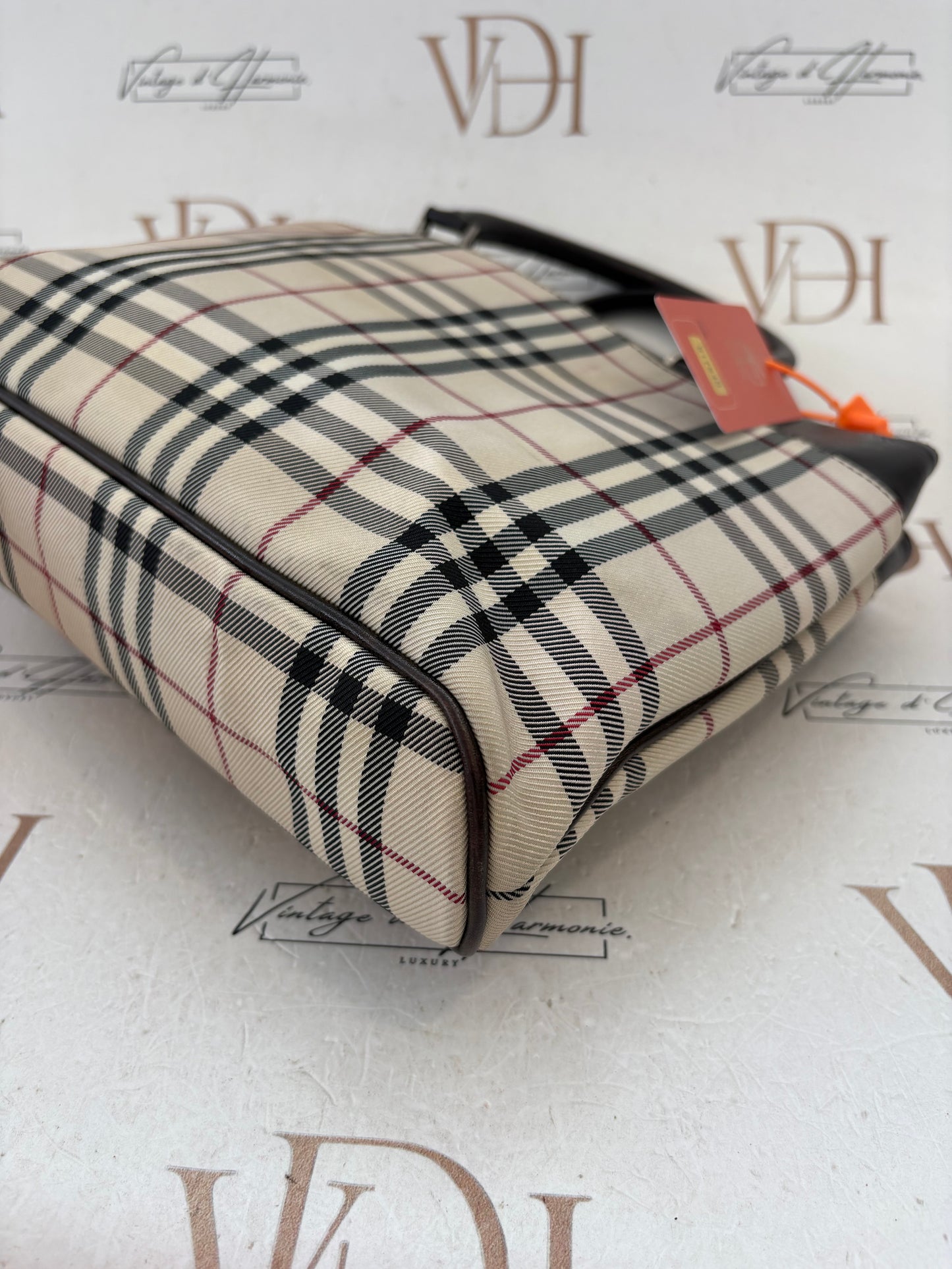 017640 - Burberry Beige Canvas