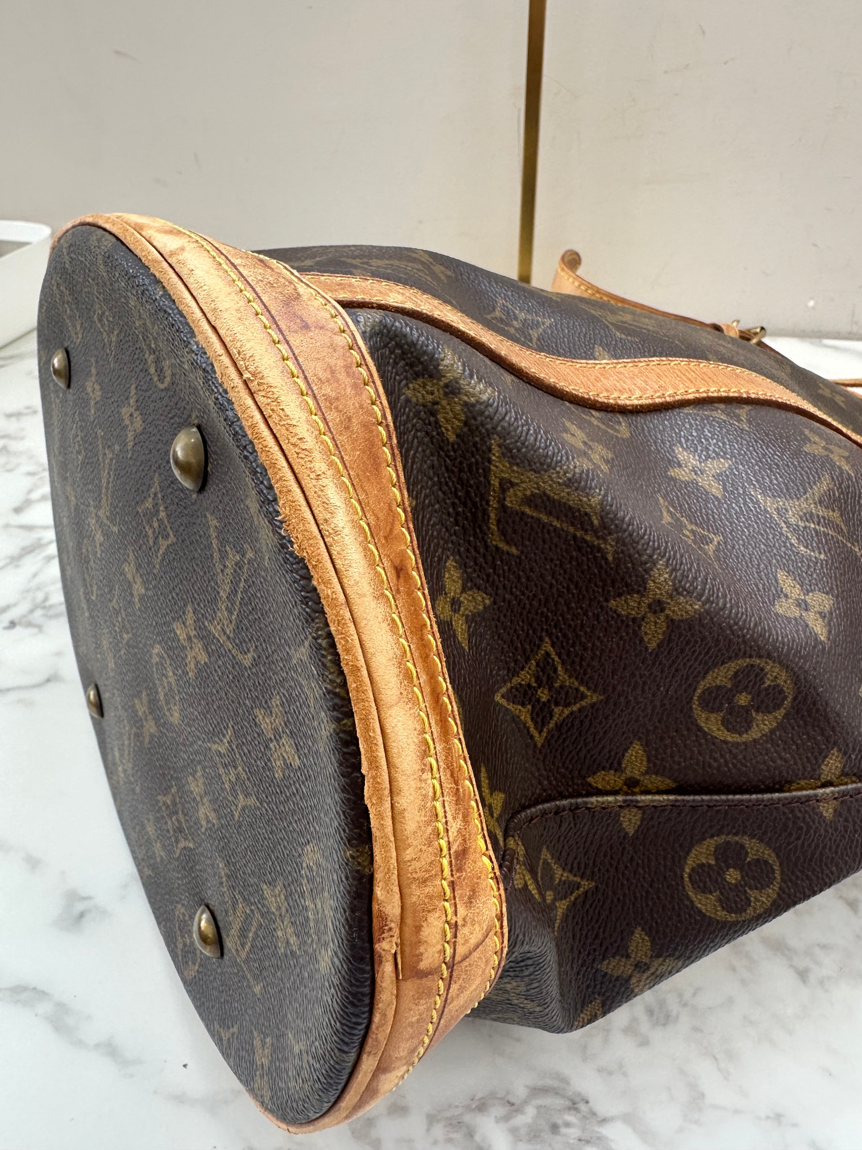 Louis Vuitton Bucket GM