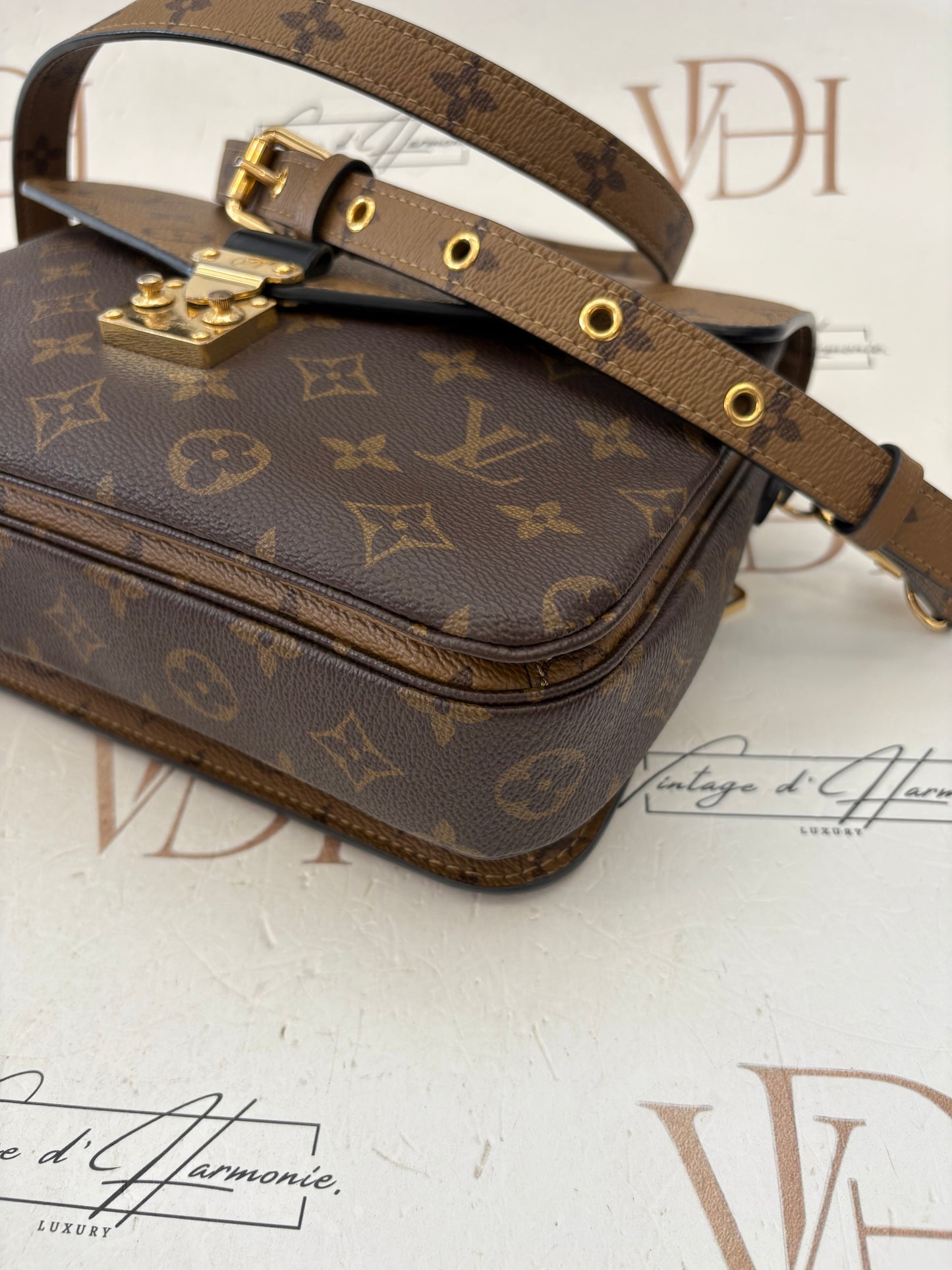 384108 - Louis Vuitton Metis